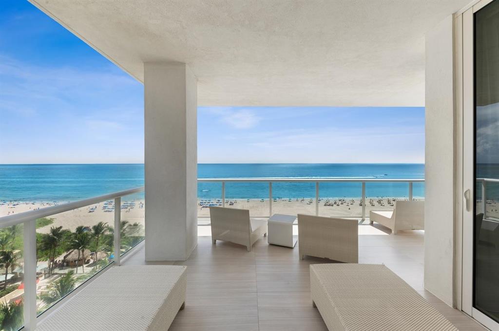 VISTABLUE SINGER ISLAND CONDO - Residential
