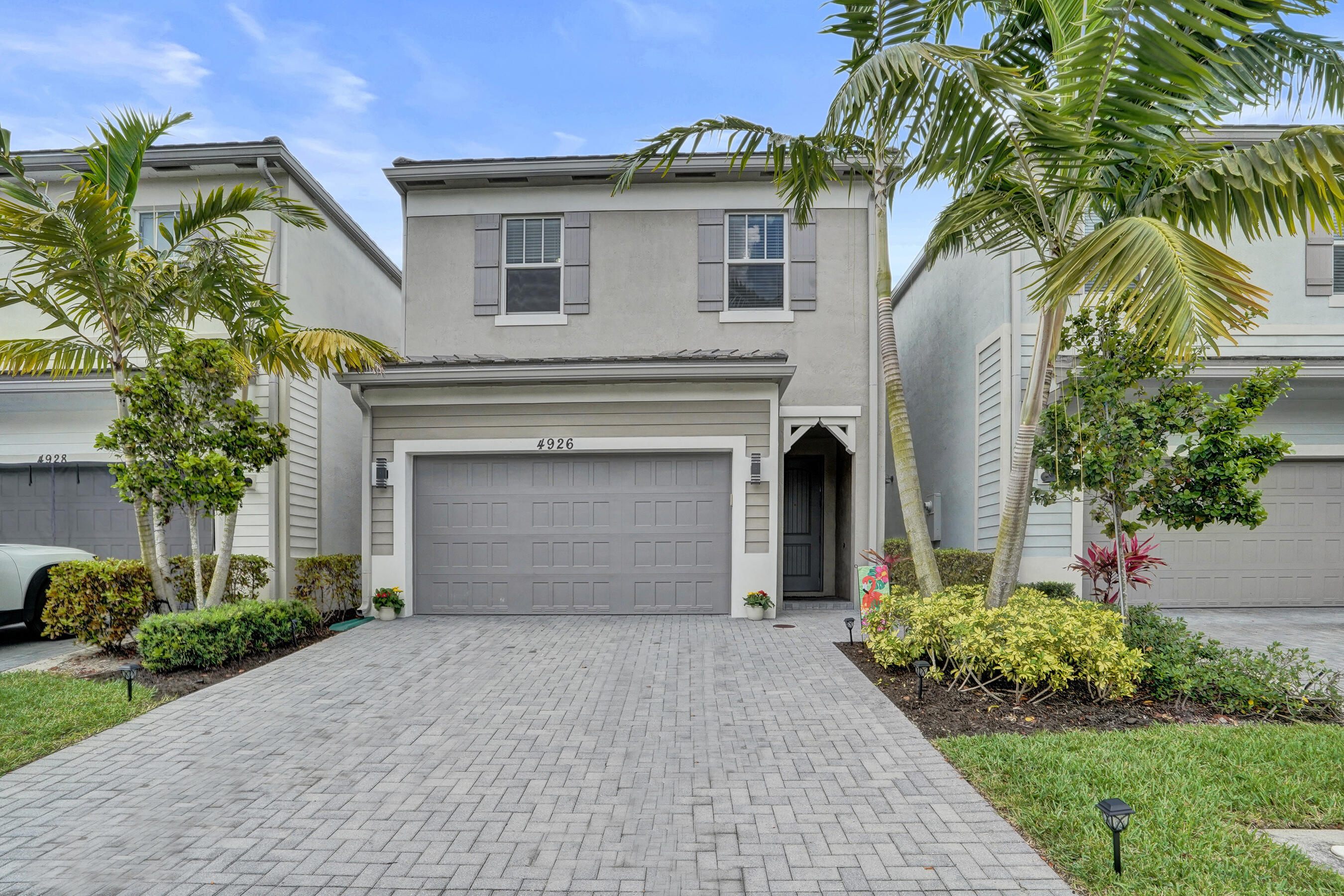 TRAILS AT CENTRAL PARC - Residential Lease