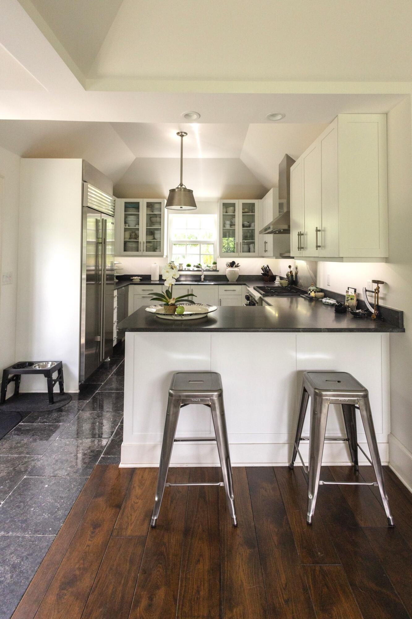 OCEAN MAISONETTES INC - Residential