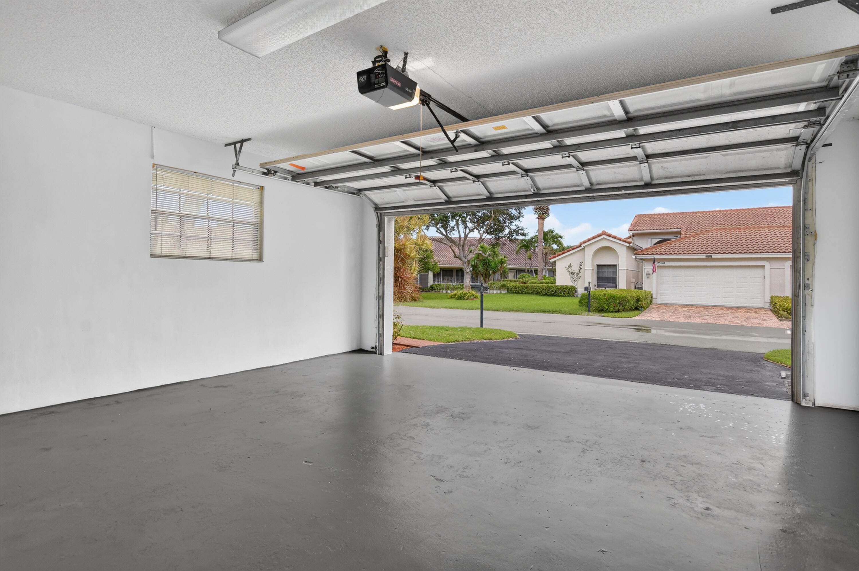 WATERBERRY SEC 4 - Residential