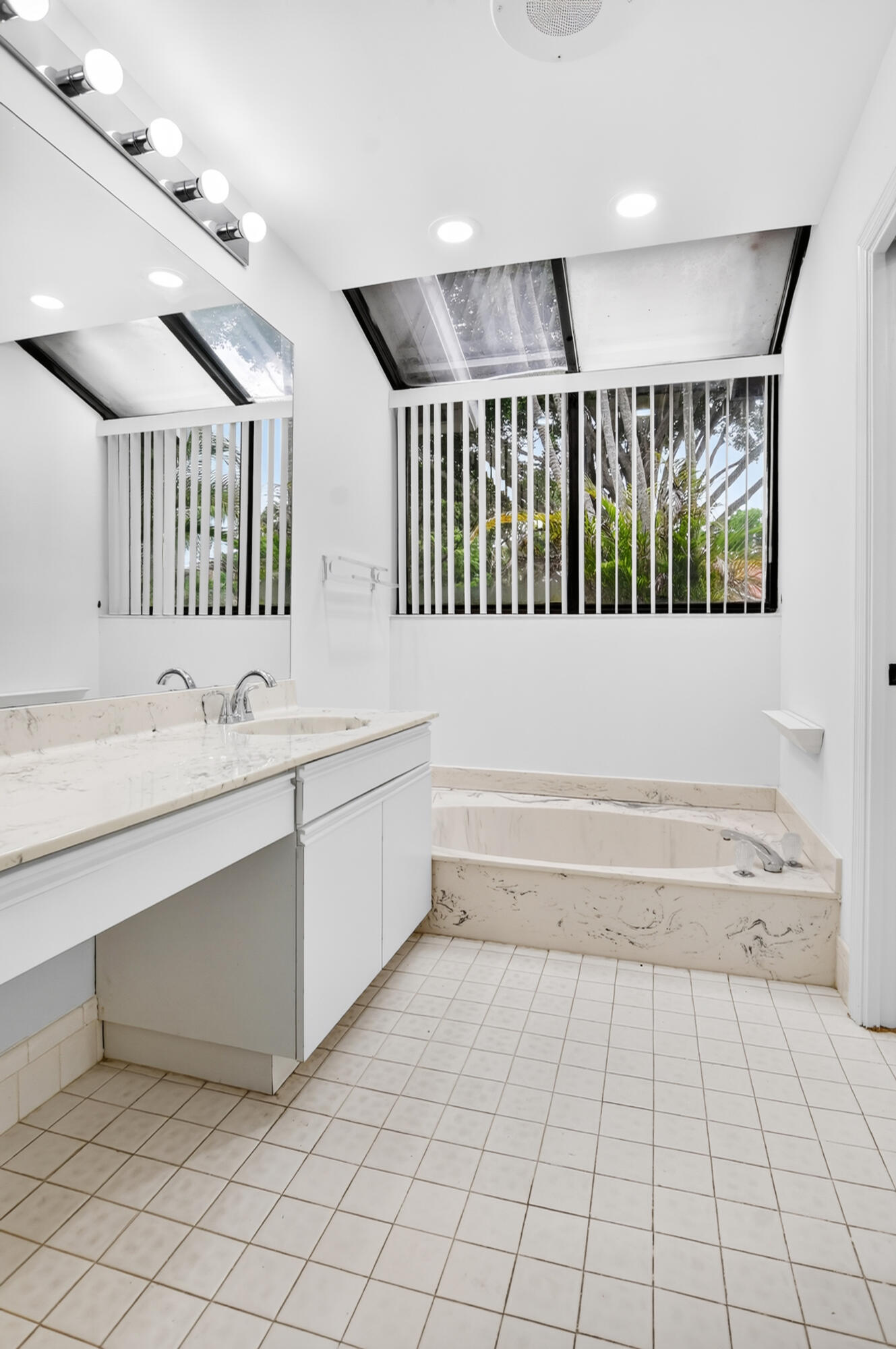 WATERBERRY SEC 4 - Residential