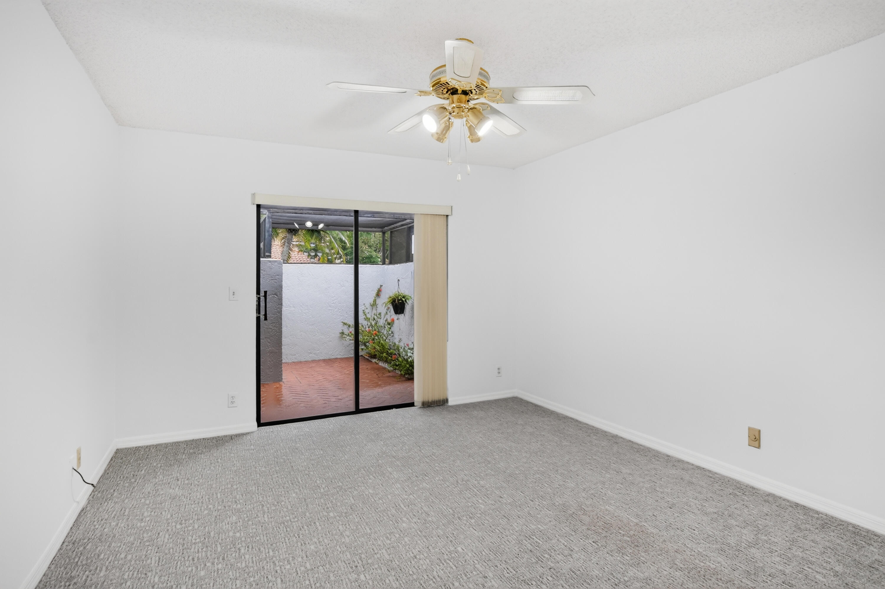 WATERBERRY SEC 4 - Residential