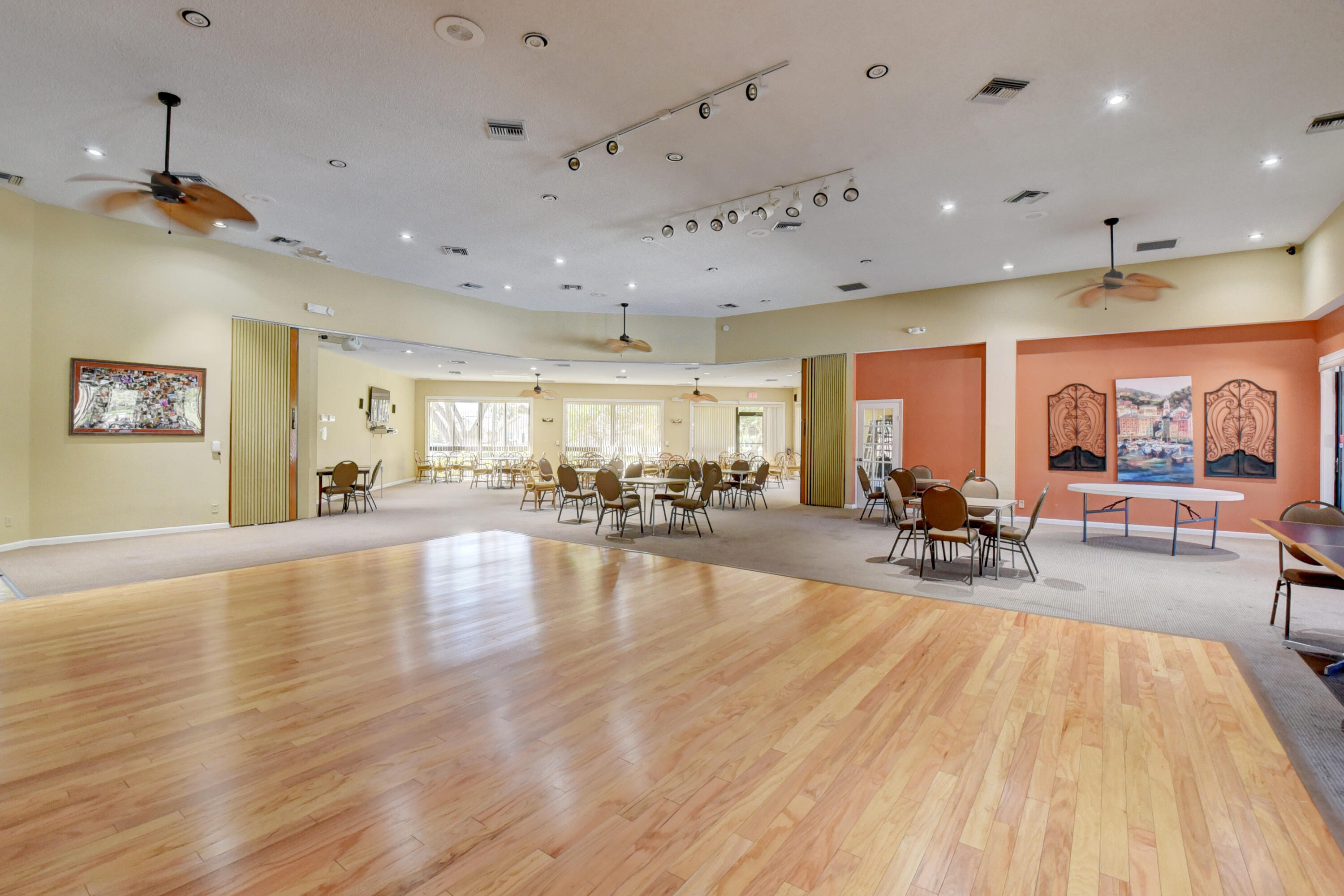 WATERBERRY SEC 4 - Residential