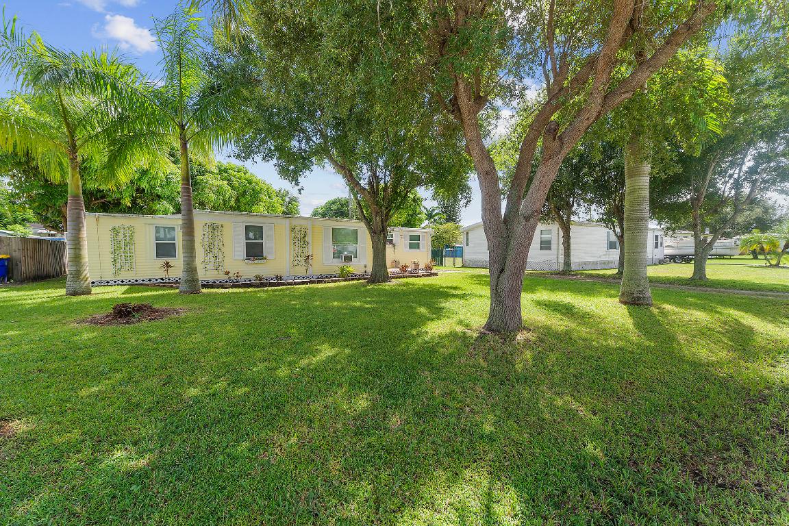 MOBILE HOME GARDENS - Residential