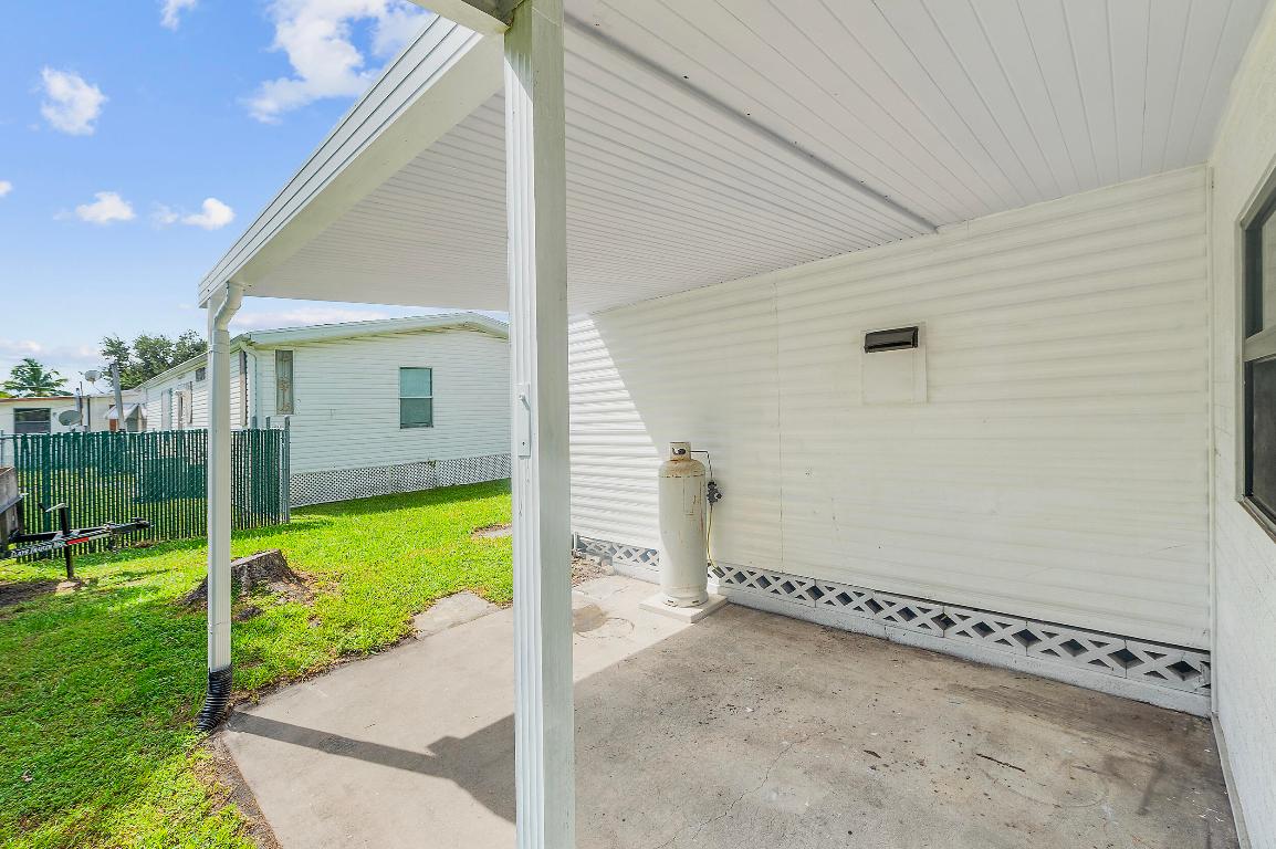 MOBILE HOME GARDENS - Residential