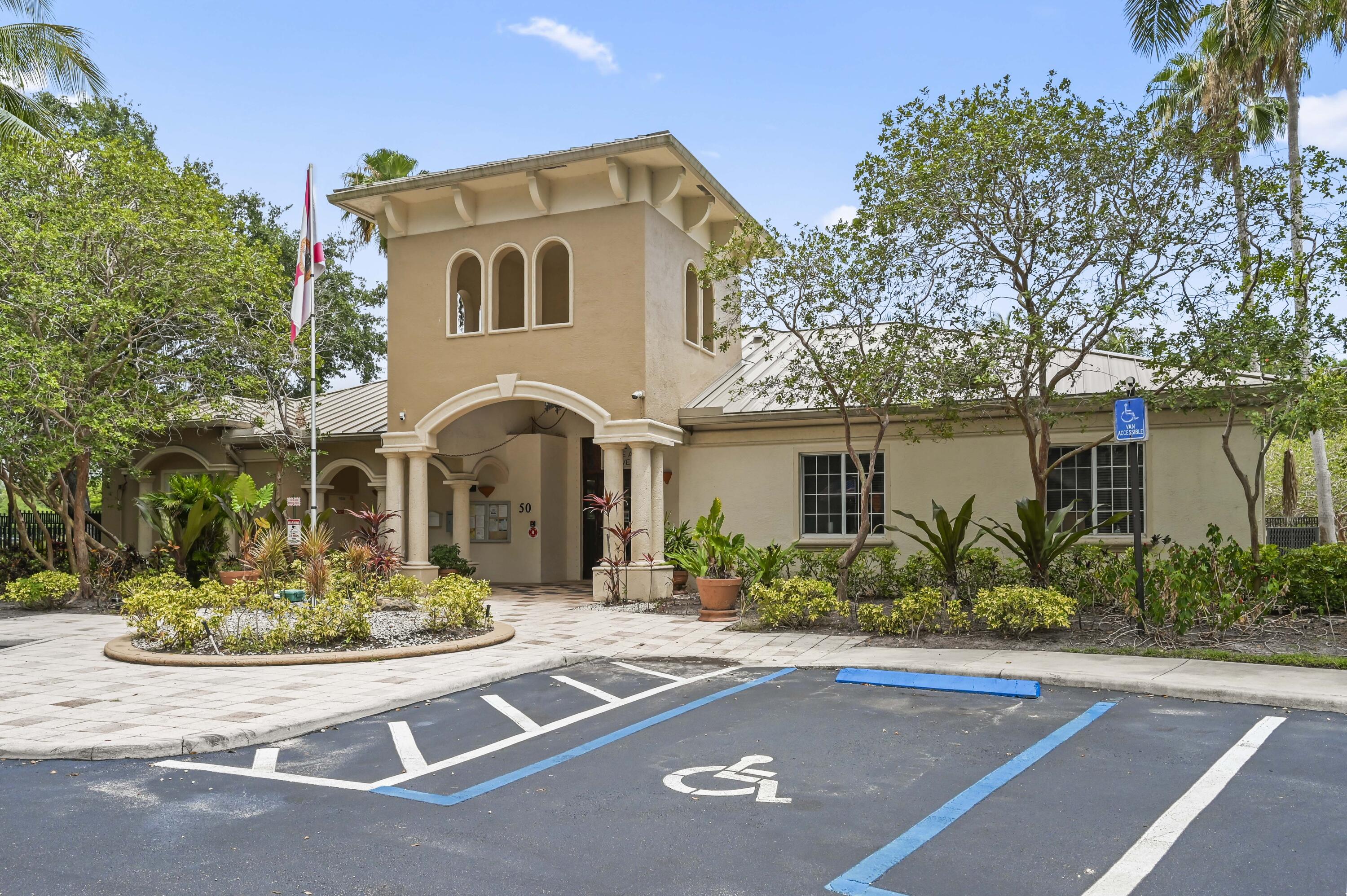 GRAND VIEW AT CRESTWOOD CONDO - Residential Lease