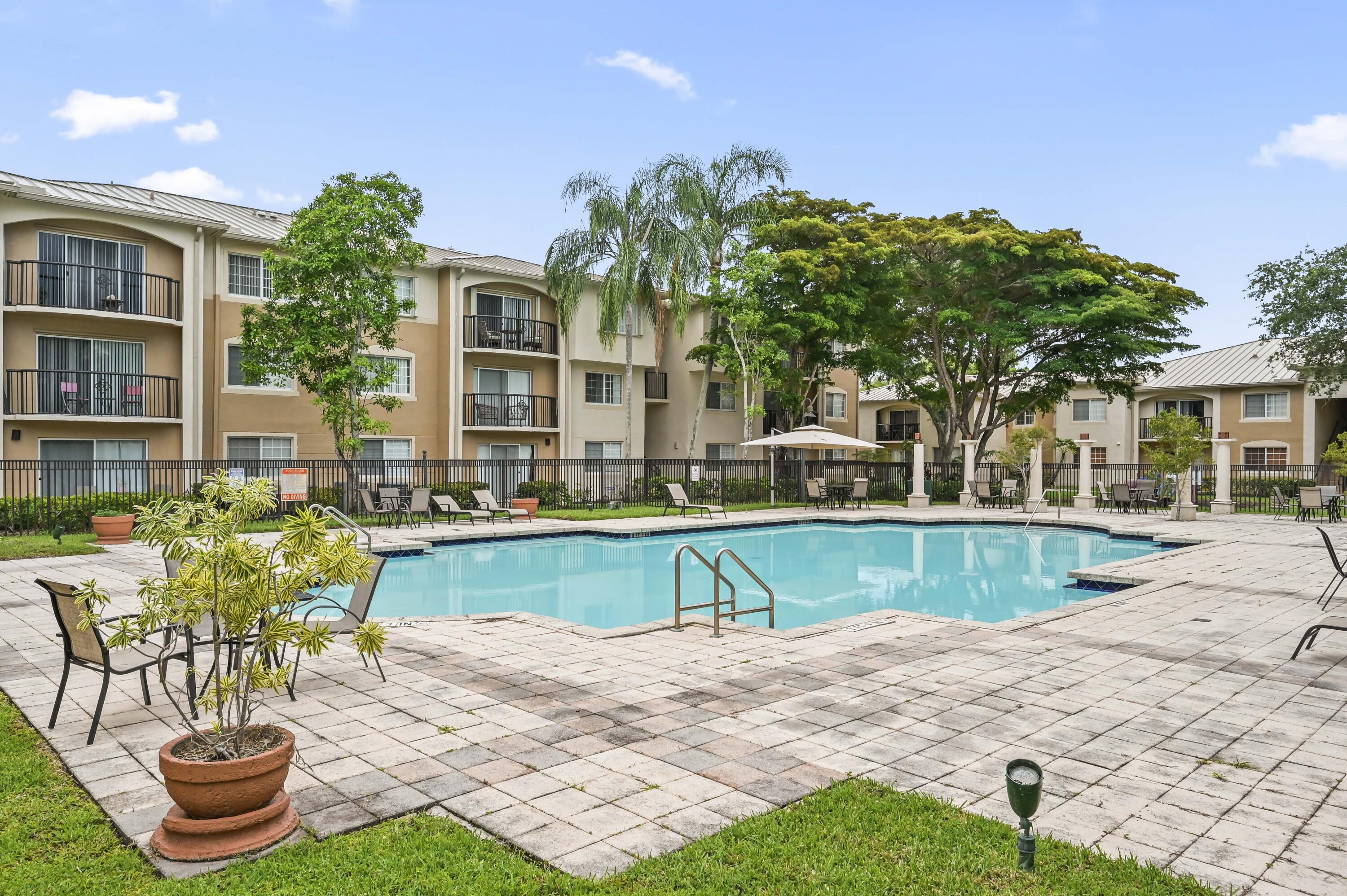 GRAND VIEW AT CRESTWOOD CONDO - Residential Lease