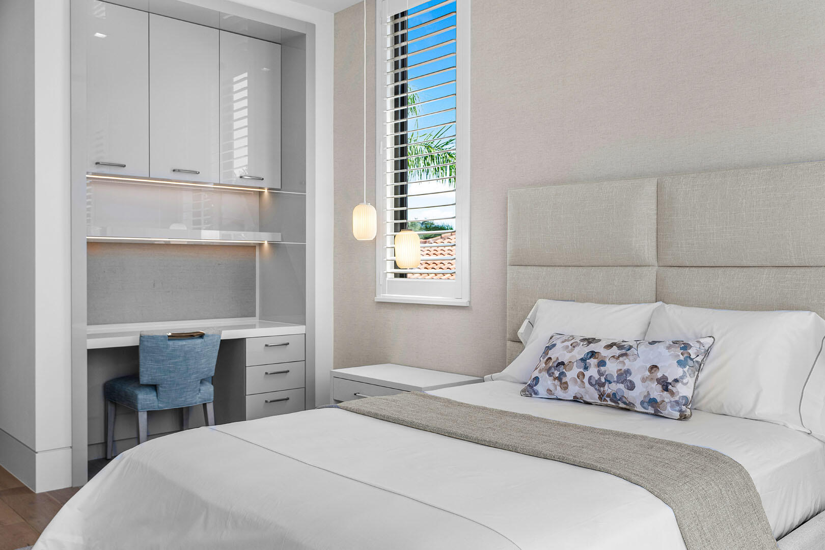 ROYAL PALM YACHT & COUNTRY CLUB - Residential