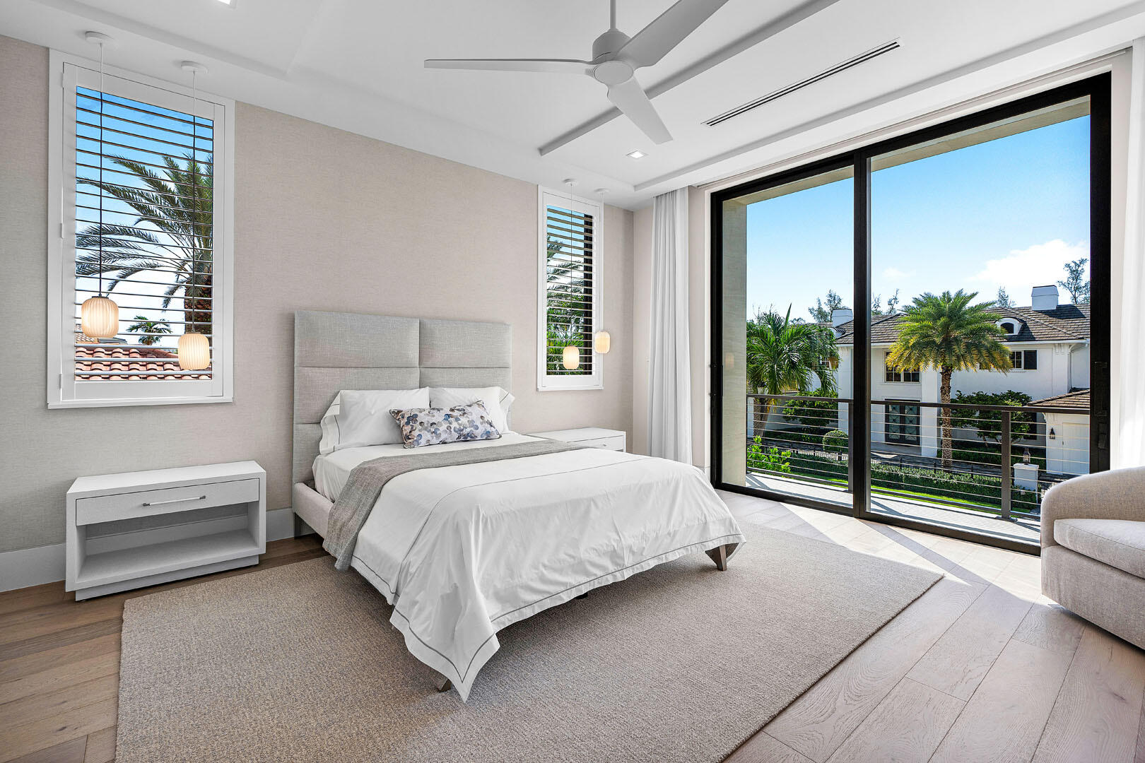 ROYAL PALM YACHT & COUNTRY CLUB - Residential