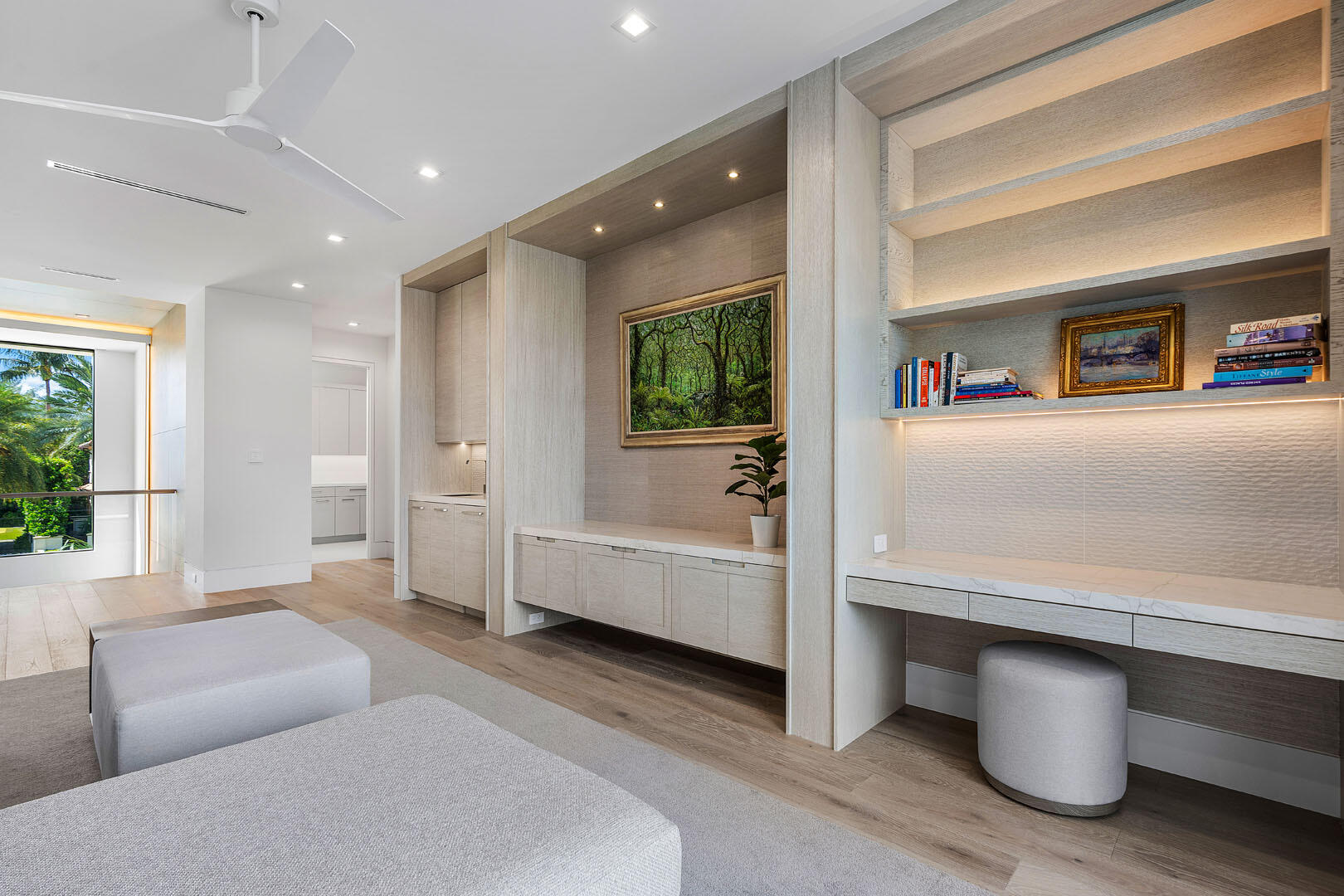 ROYAL PALM YACHT & COUNTRY CLUB - Residential