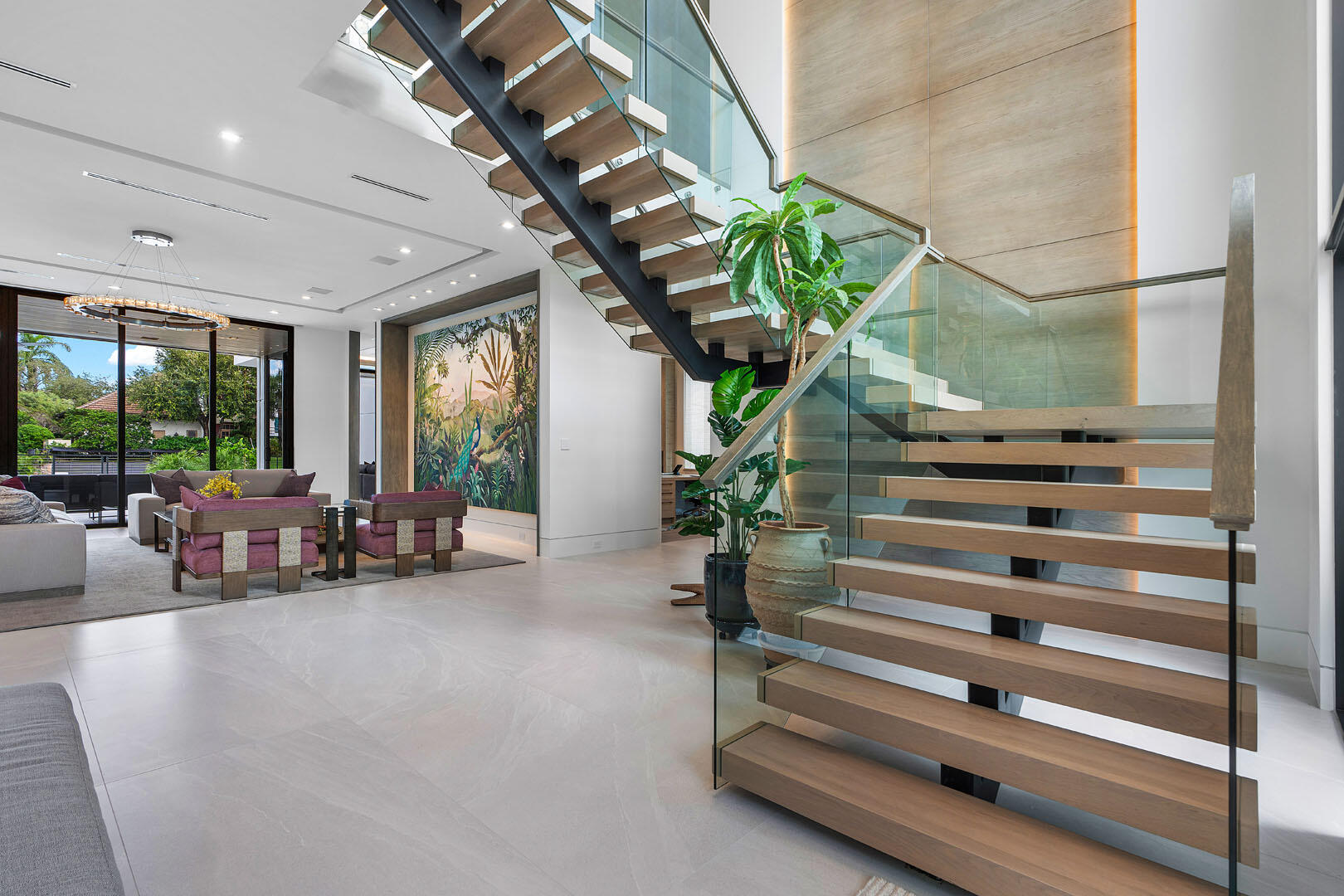 ROYAL PALM YACHT & COUNTRY CLUB - Residential