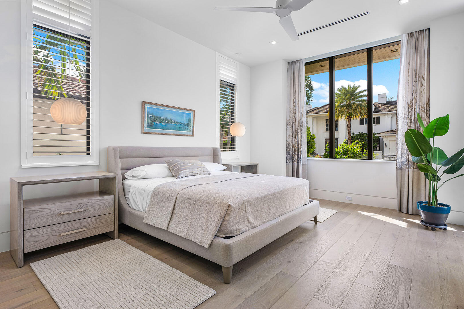 ROYAL PALM YACHT & COUNTRY CLUB - Residential