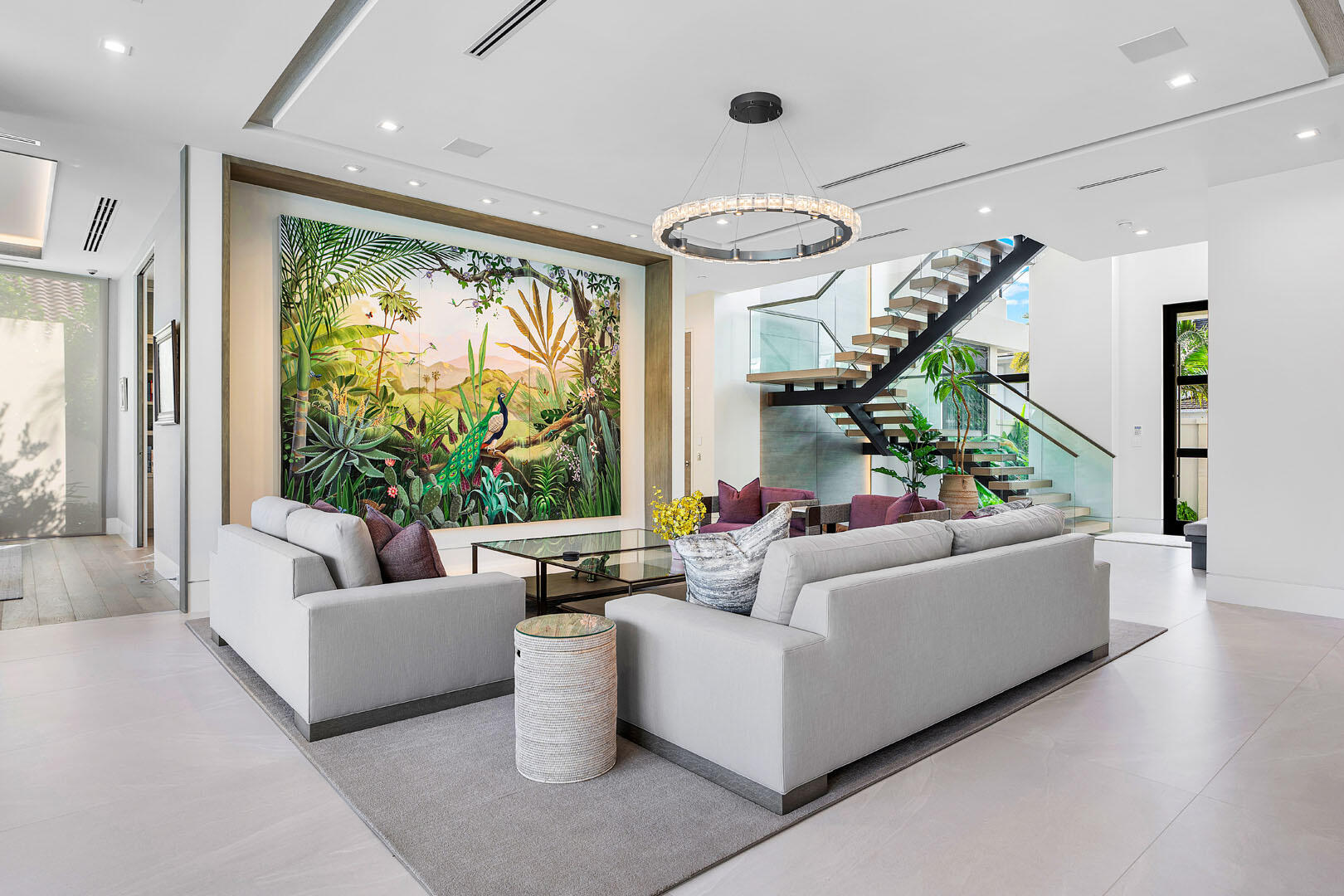 ROYAL PALM YACHT & COUNTRY CLUB - Residential