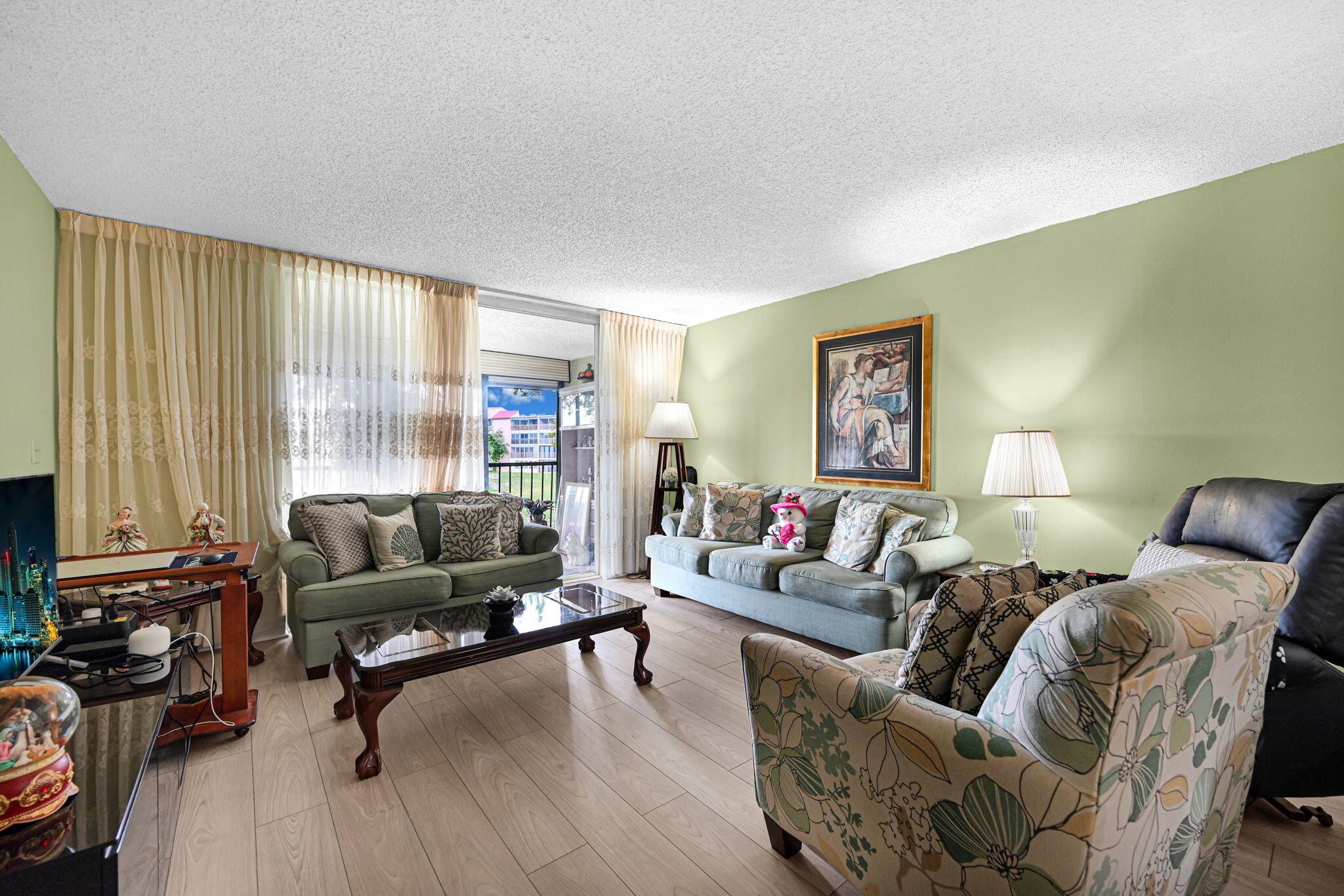 PALM LAKES CONDO - Residential