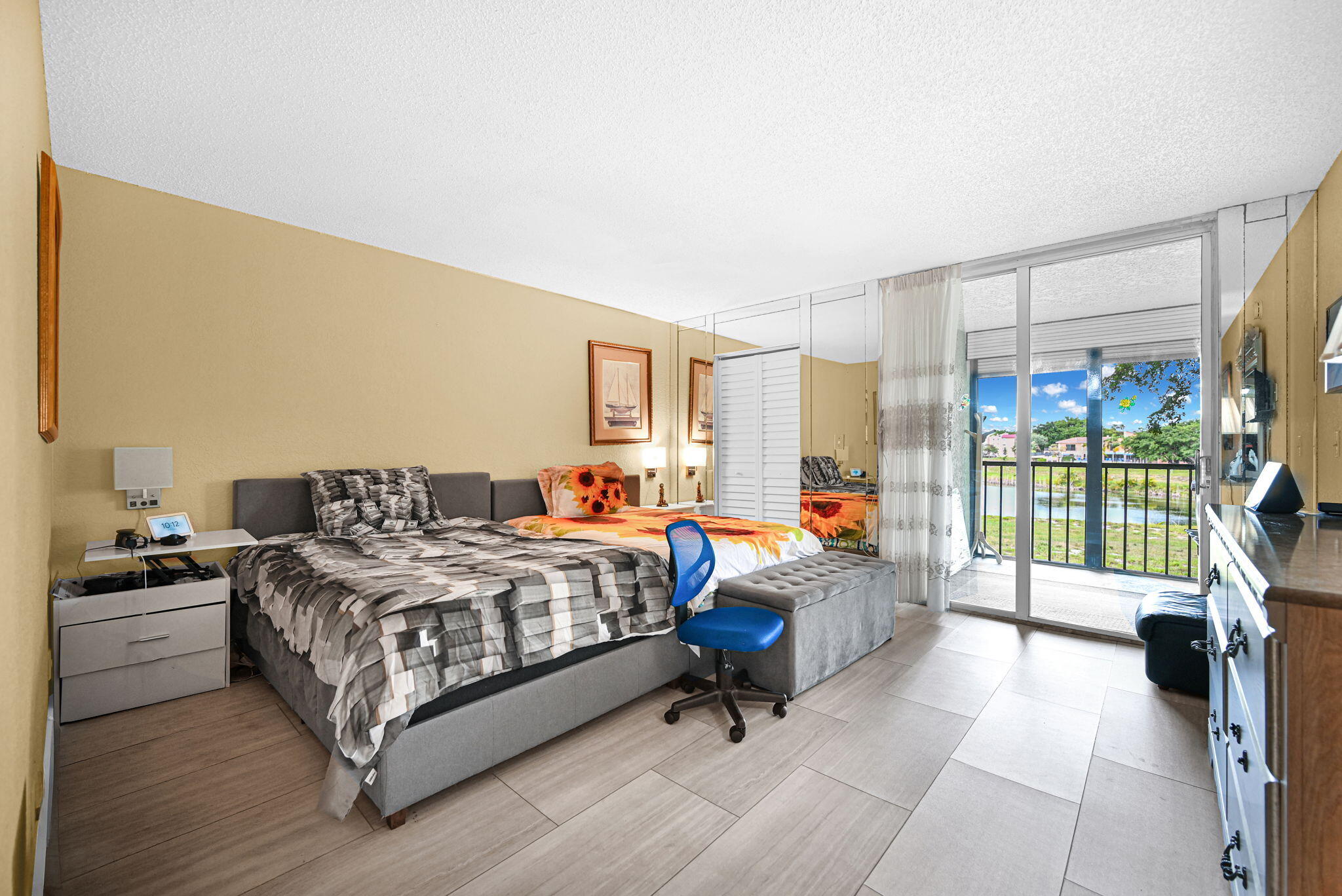 PALM LAKES CONDO - Residential
