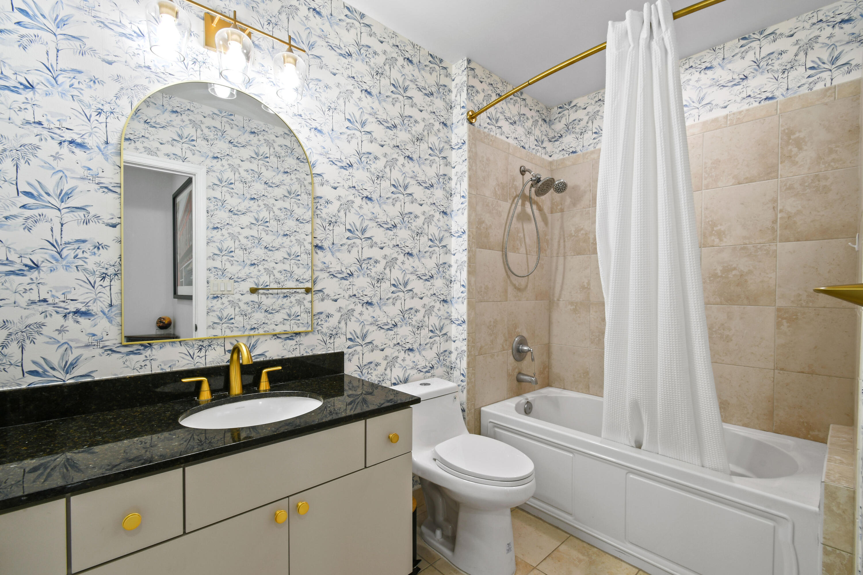 FLAGLER LANDING CONDO - Residential Lease
