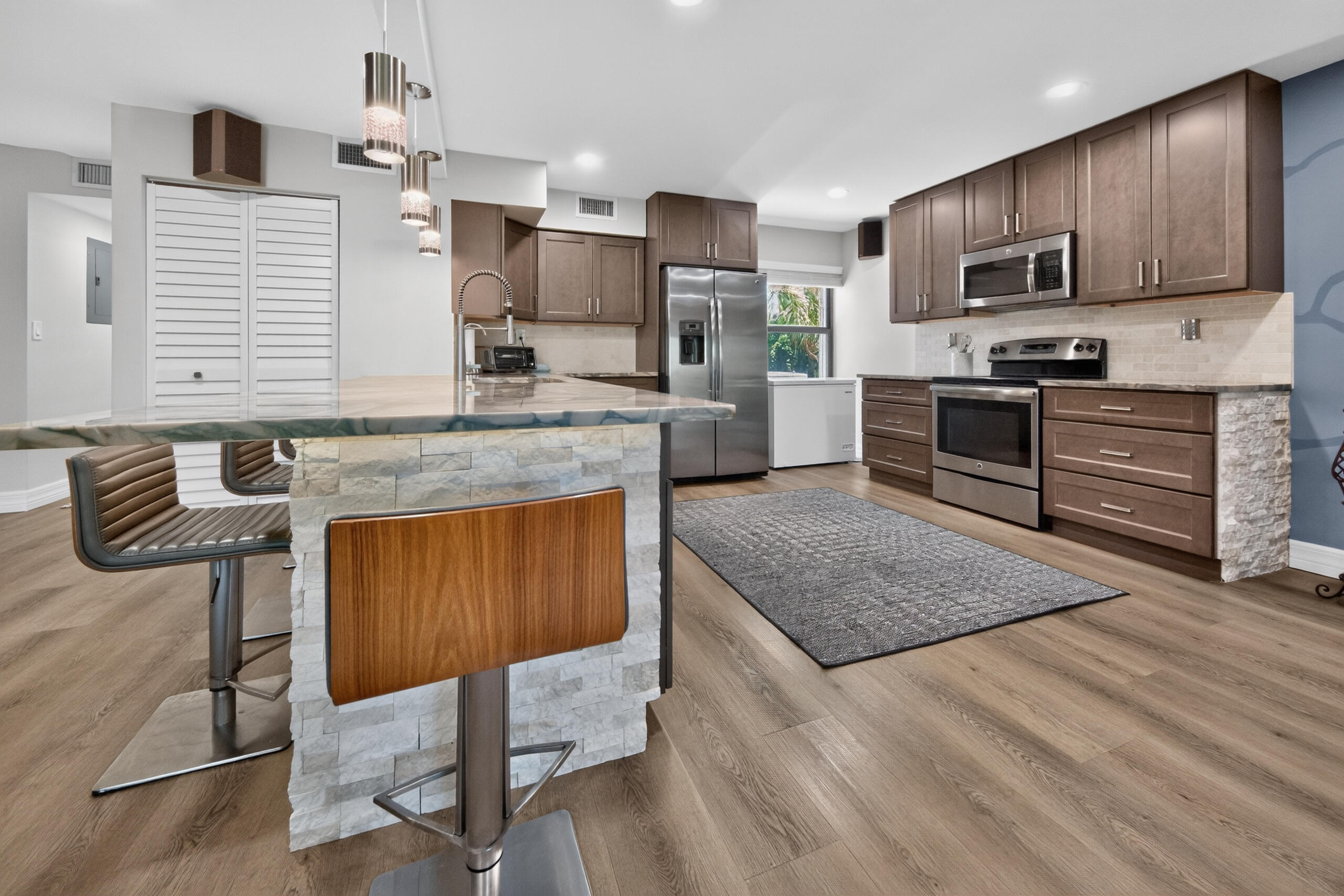 WOODHAVEN CONDO - Residential