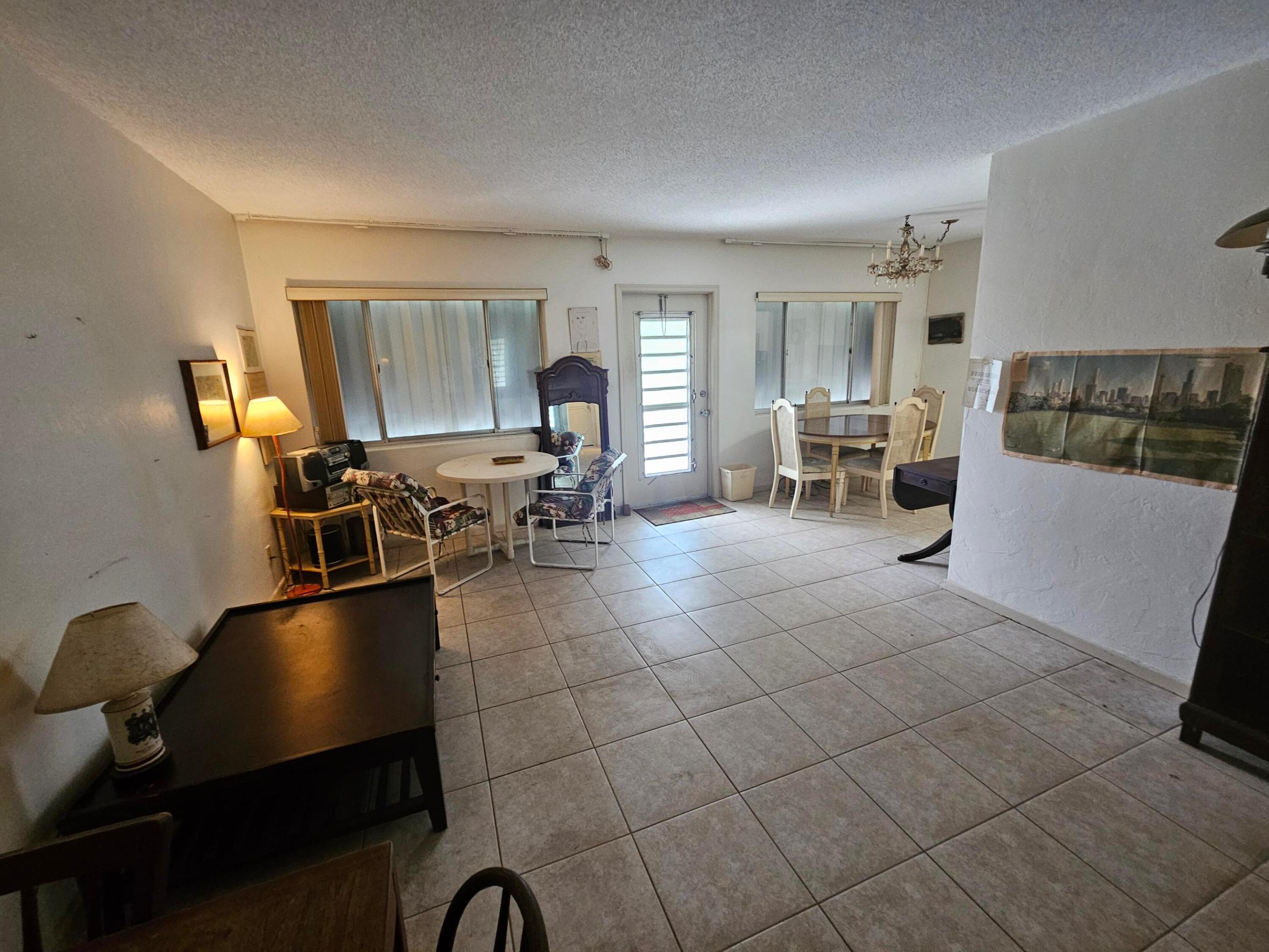 LAKESIDE POINT APT 11 CONDO - Residential Lease