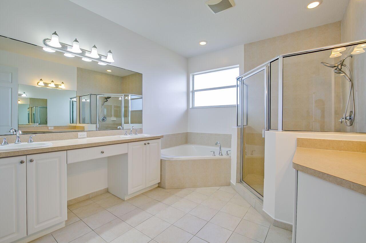 THIRD REPLAT OF PORTOFINO ISLES - Residential