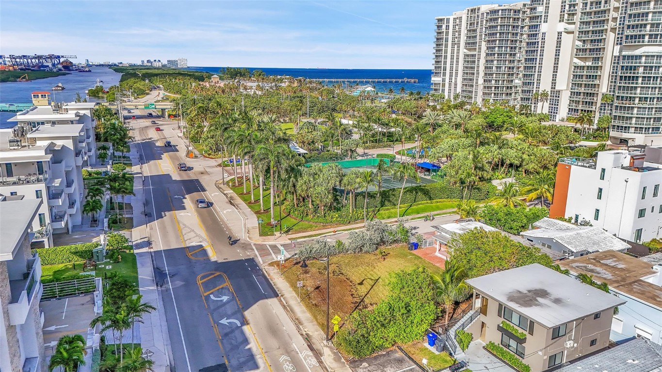HOLLYWOOD CENTRAL BEACH - Land