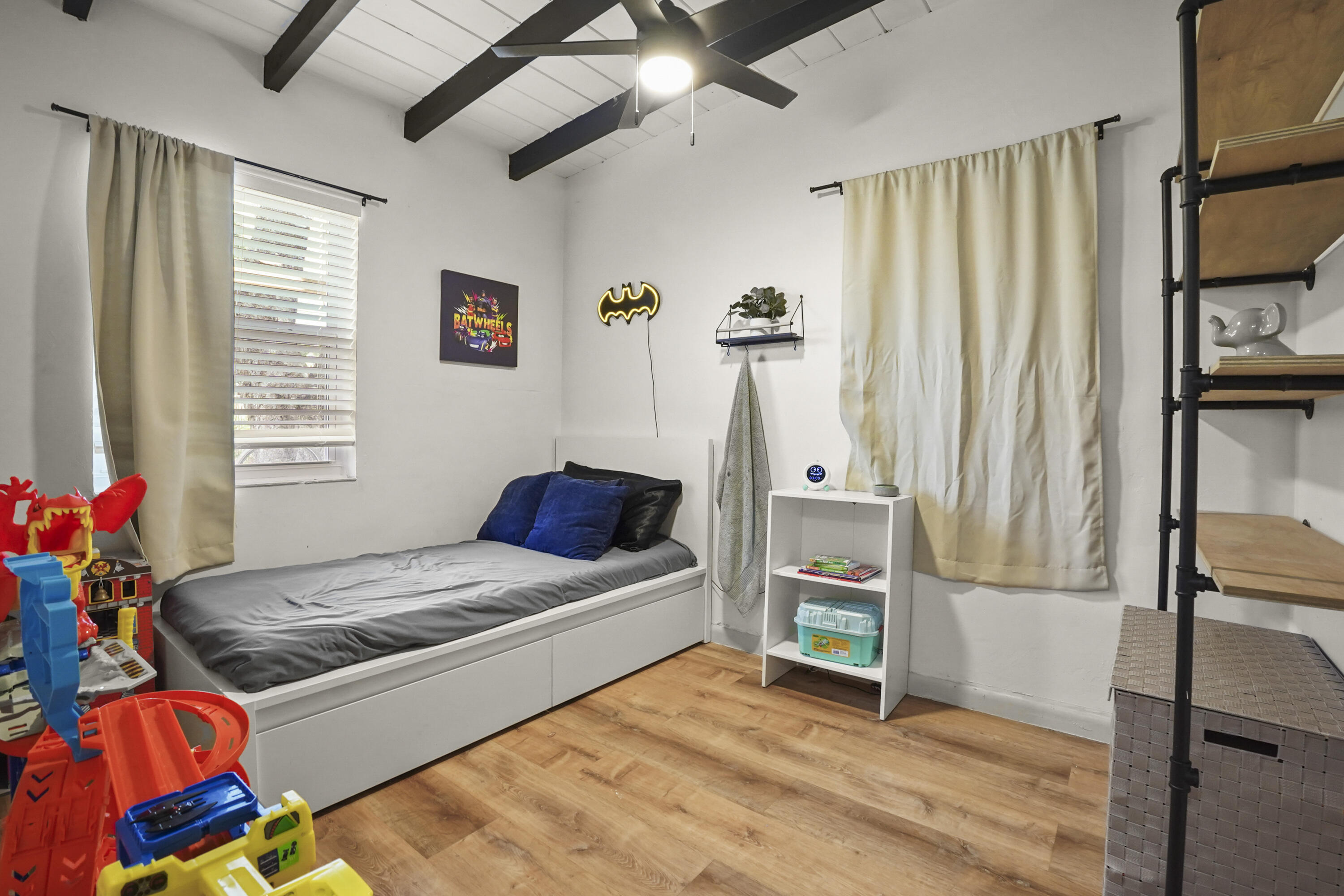 Lauderdale Manors - Residential