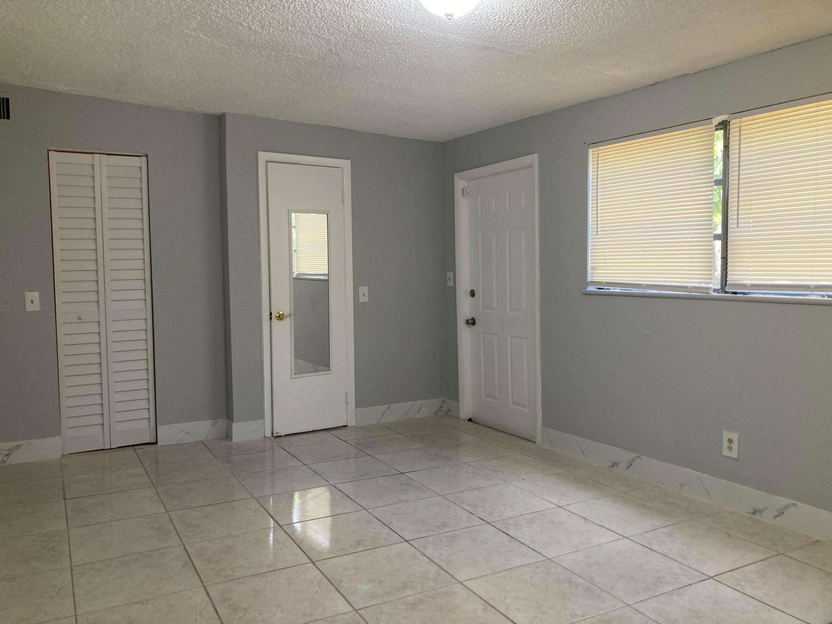 LAKE FOREST SEC ONE - Residential