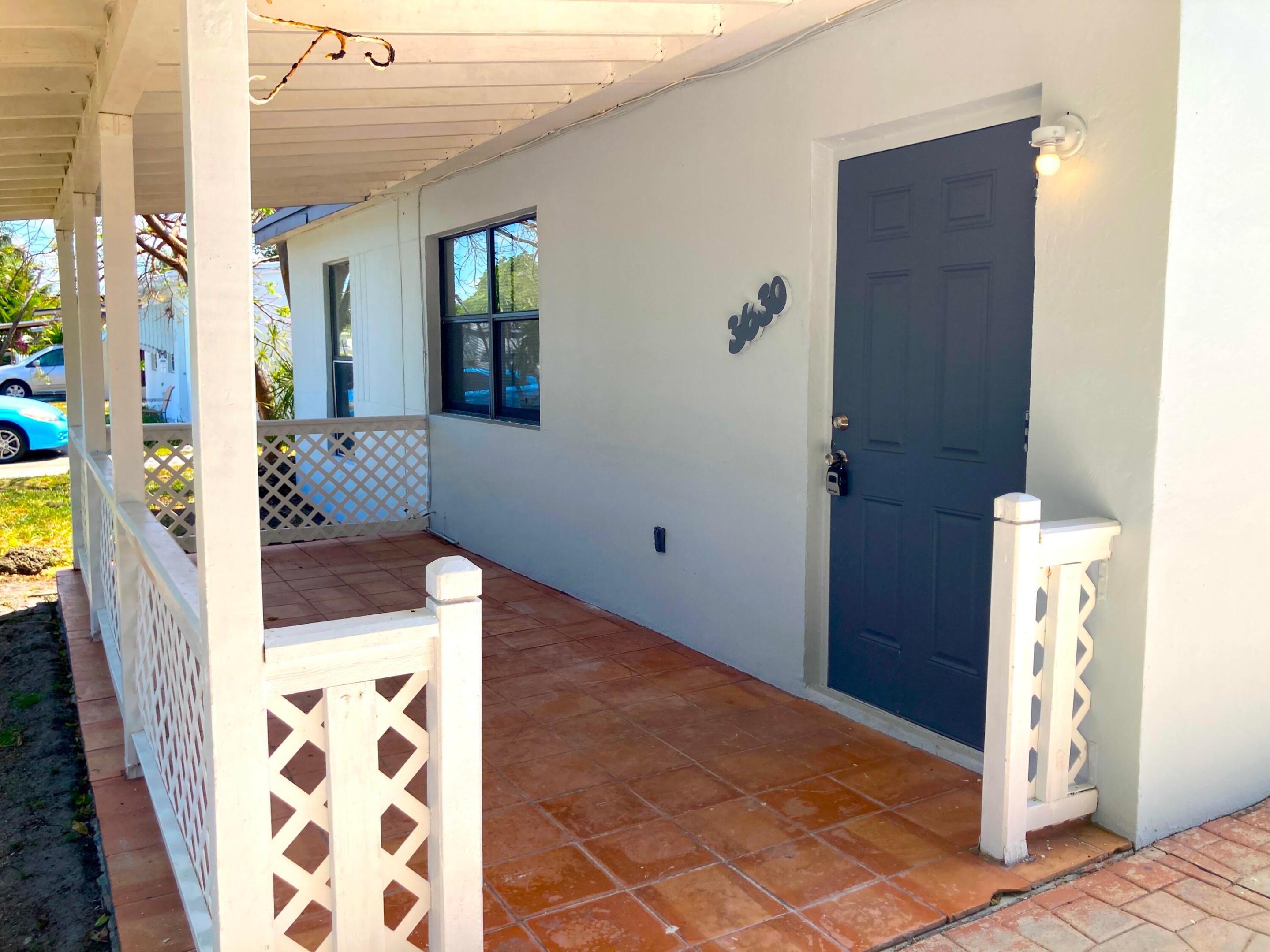 LAKE FOREST SEC ONE - Residential
