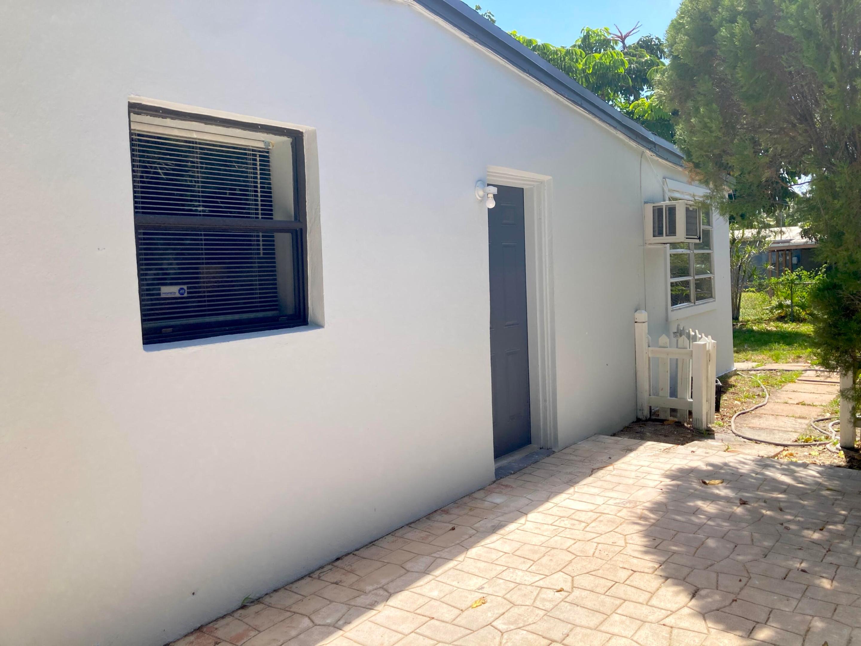 LAKE FOREST SEC ONE - Residential