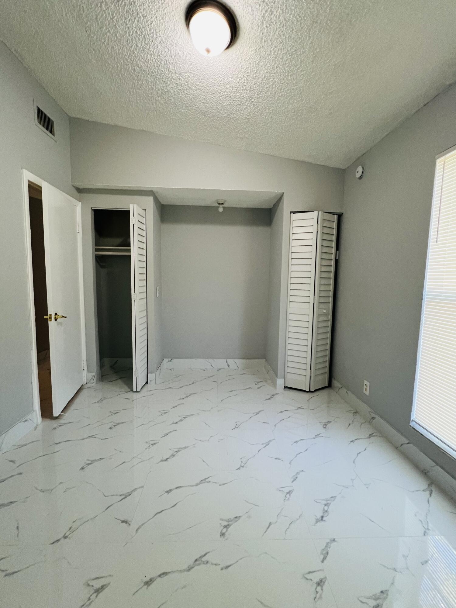 LAKE FOREST SEC ONE - Residential