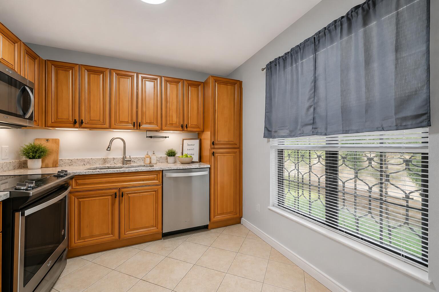 CYPRESS PARK CONDO - Residential