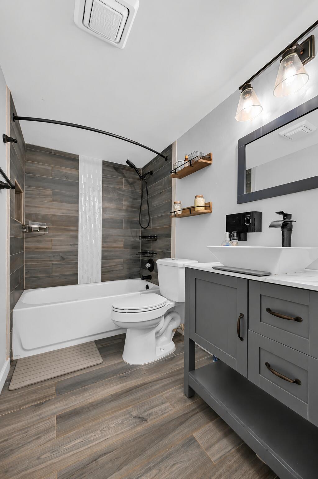CYPRESS PARK CONDO - Residential