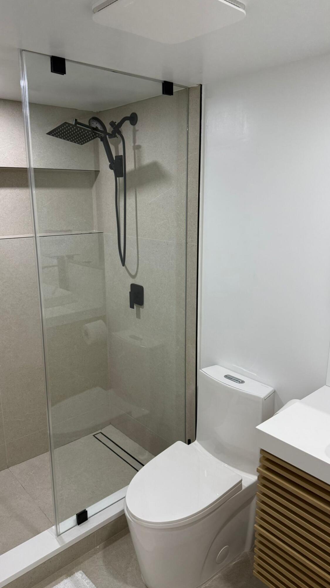FOUNTAINS OF PALM BEACH CONDO 3 - Residential Lease