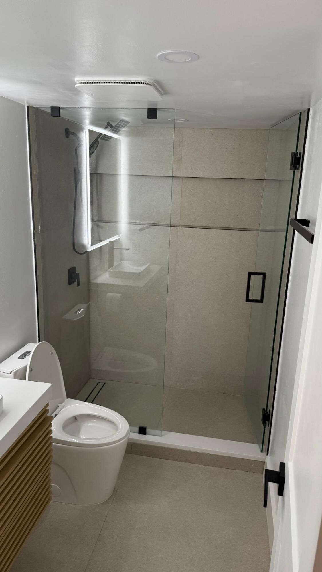 FOUNTAINS OF PALM BEACH CONDO 3 - Residential Lease