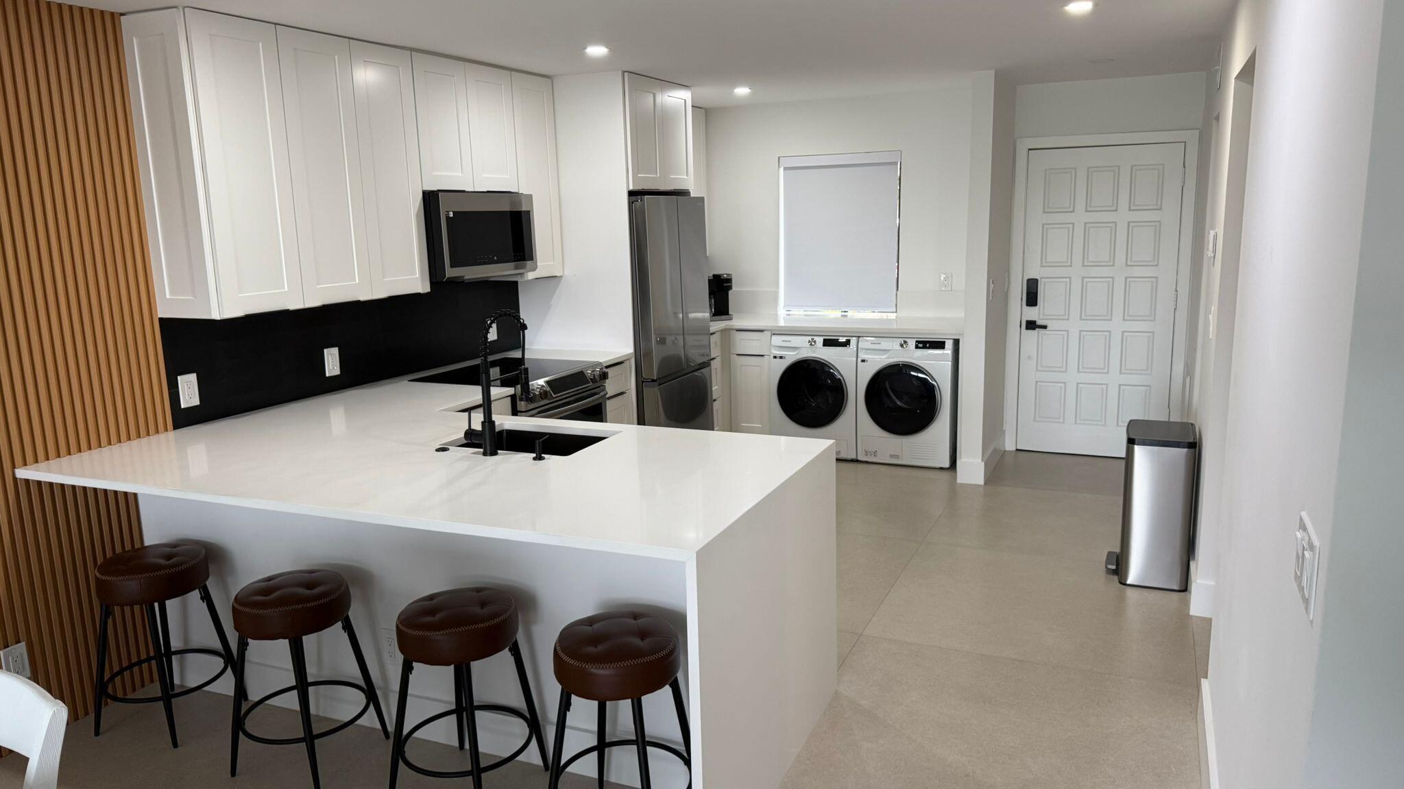 FOUNTAINS OF PALM BEACH CONDO 3 - Residential Lease