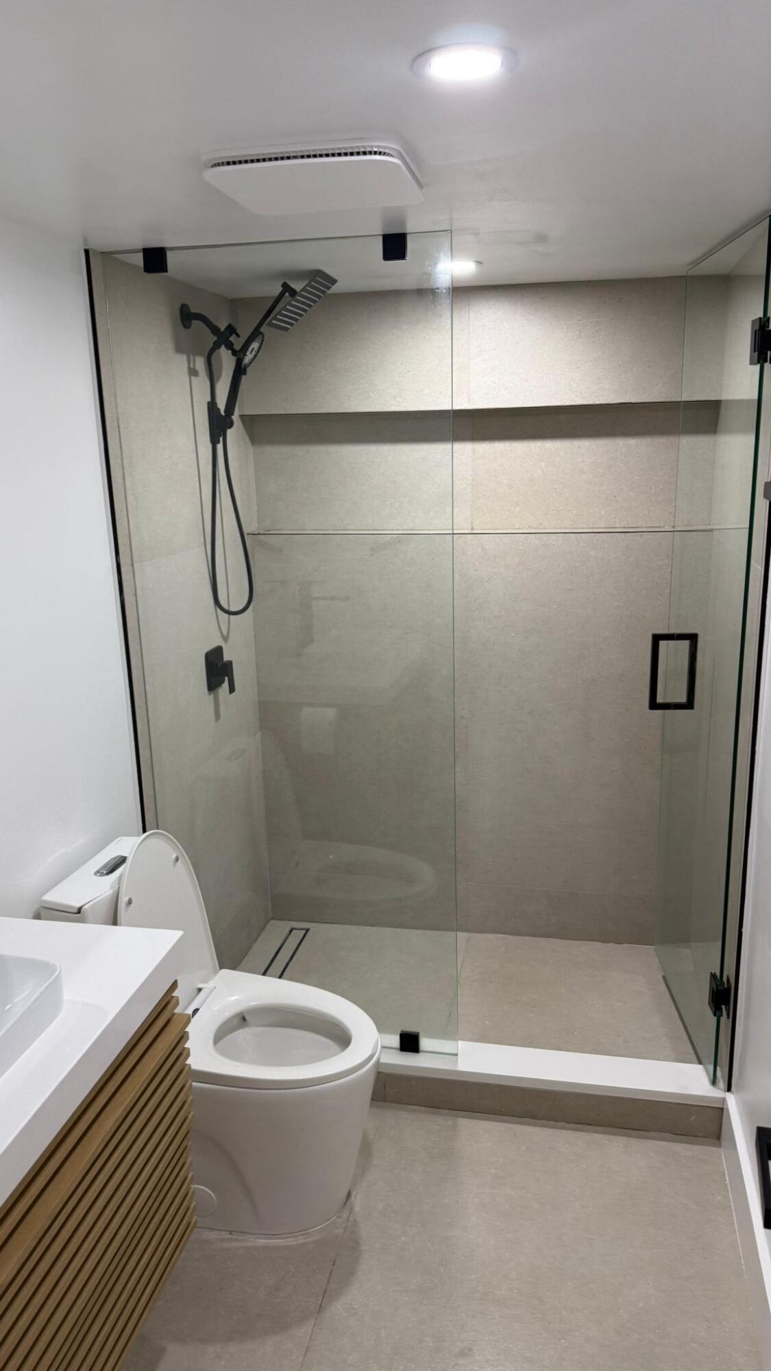 FOUNTAINS OF PALM BEACH CONDO 3 - Residential Lease