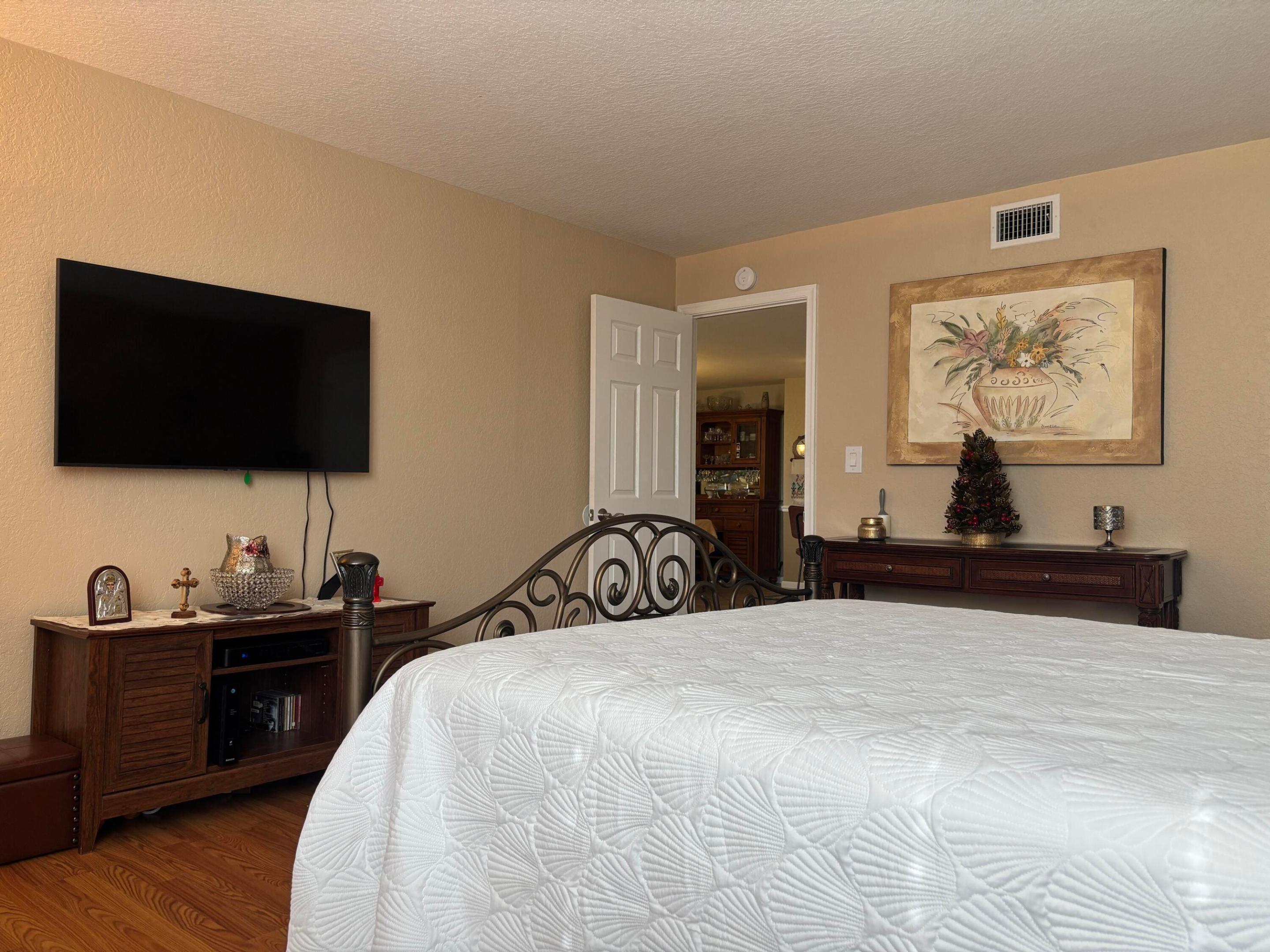 BOCA VIEW CONDO - Residential