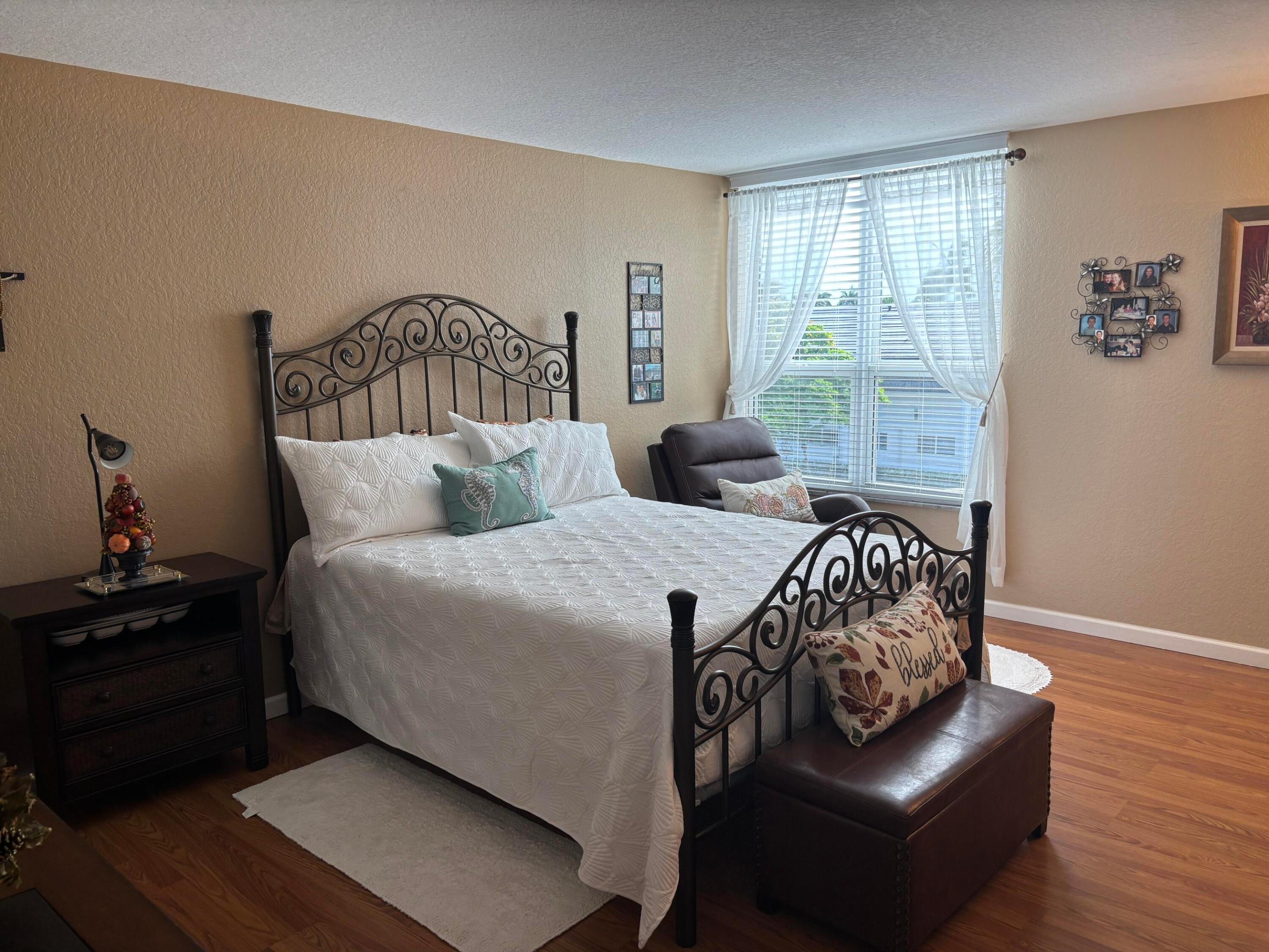 BOCA VIEW CONDO - Residential