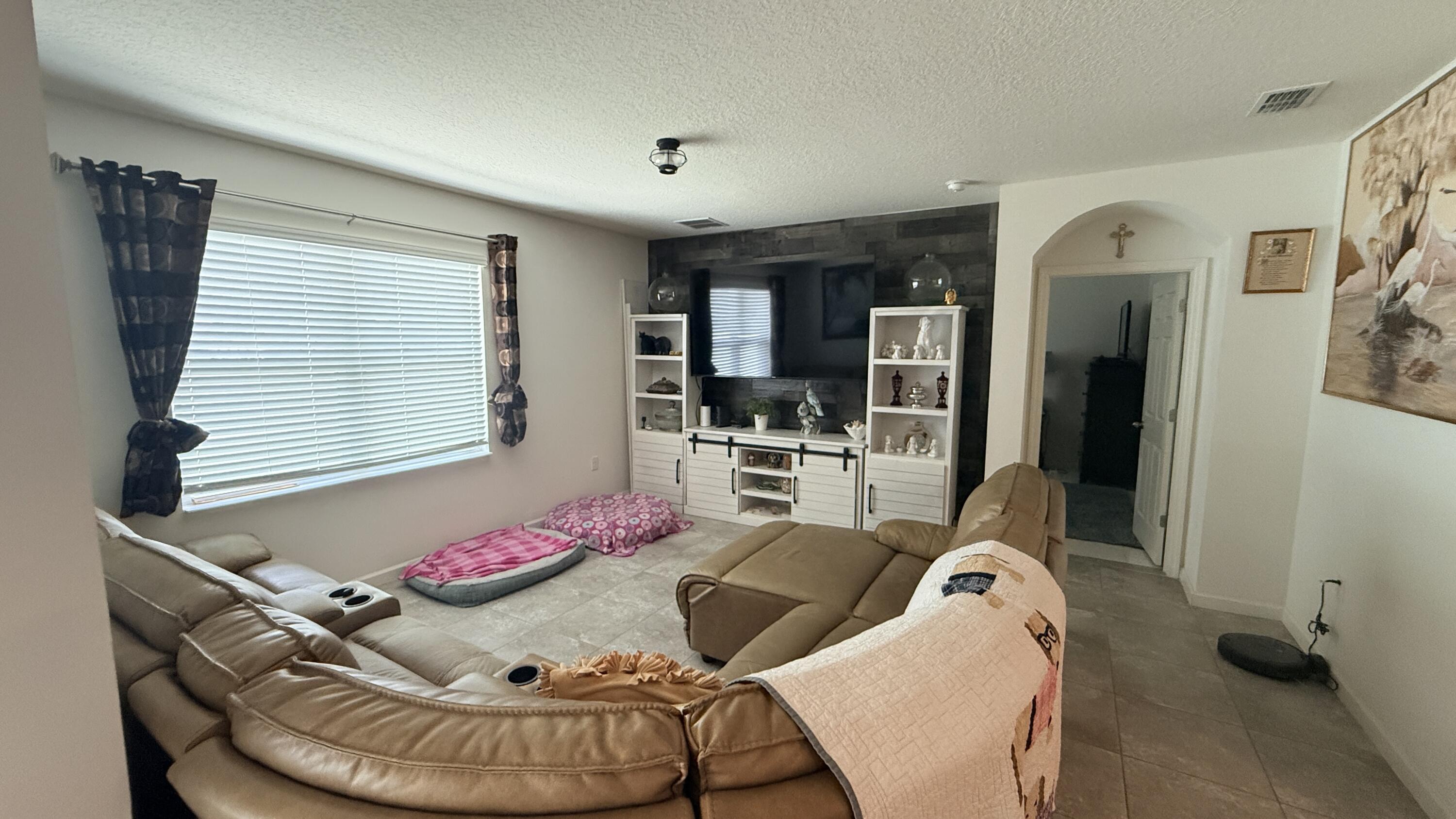 PORT ST LUCIE SECTION 18 - Residential