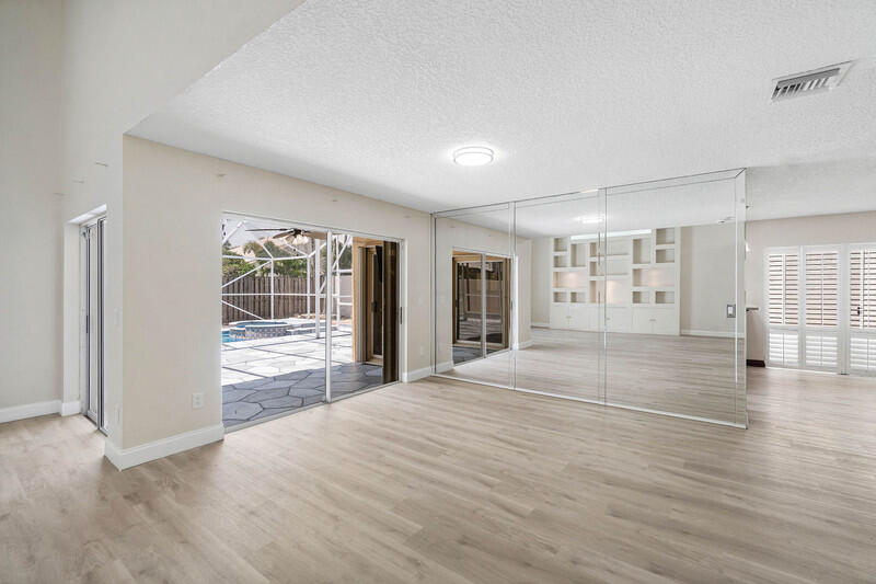 TRACT D OF MISSION BAY - Residential Lease