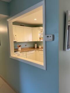 LAKESIDE VILLAGE CONDO 7 - Residential Lease