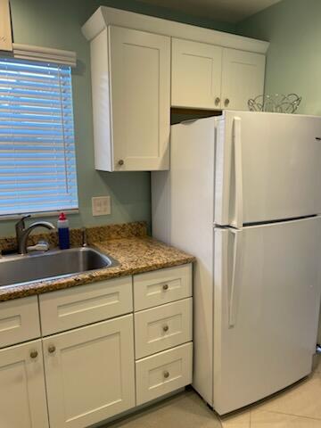 LAKESIDE VILLAGE CONDO 7 - Residential Lease