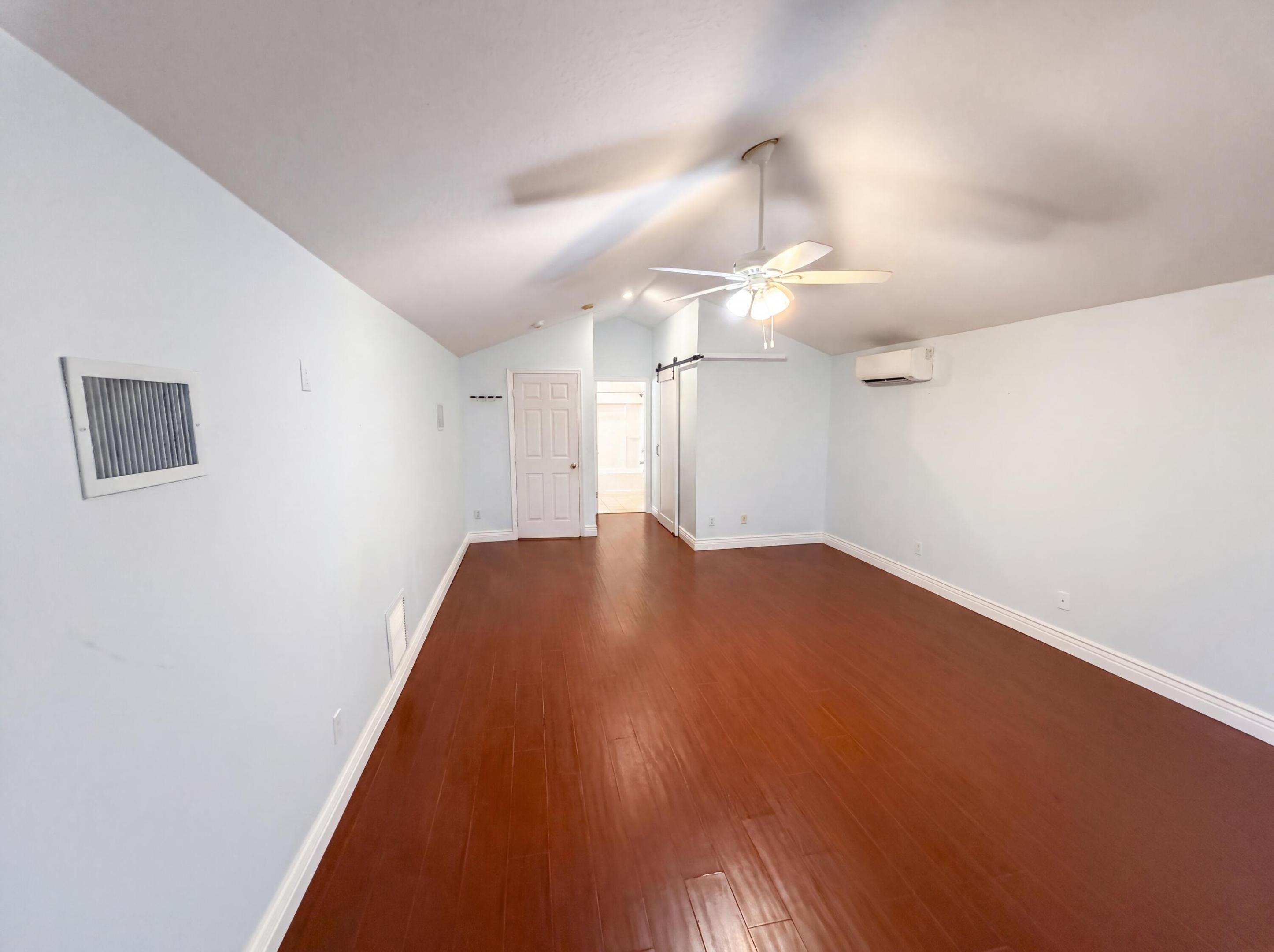 PALM LAKES GARDENS - Residential