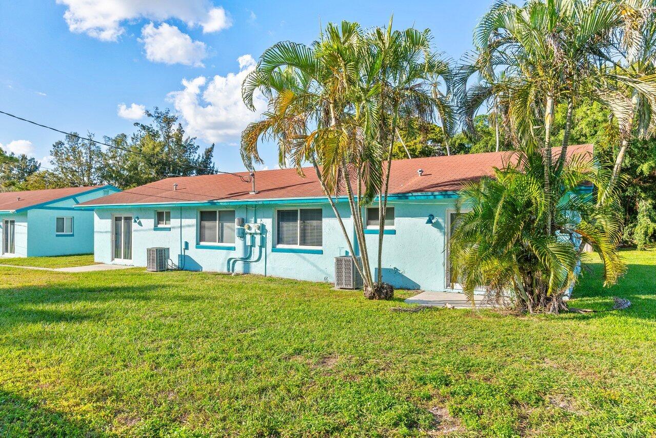 PALM BEACH FARMS - Residential Income