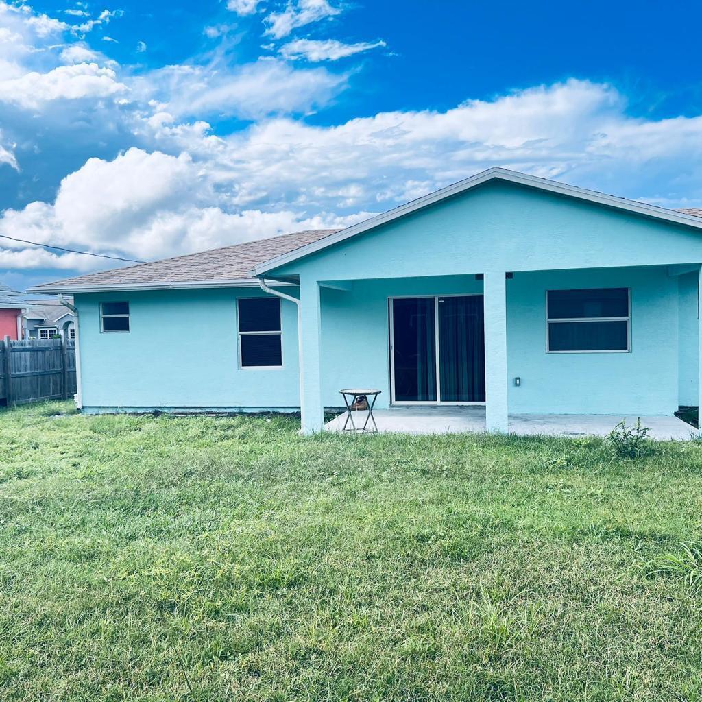 PORT ST LUCIE SECTION 33 - Residential