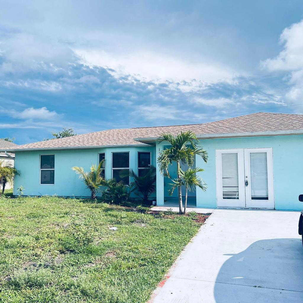 PORT ST LUCIE SECTION 33 - Residential