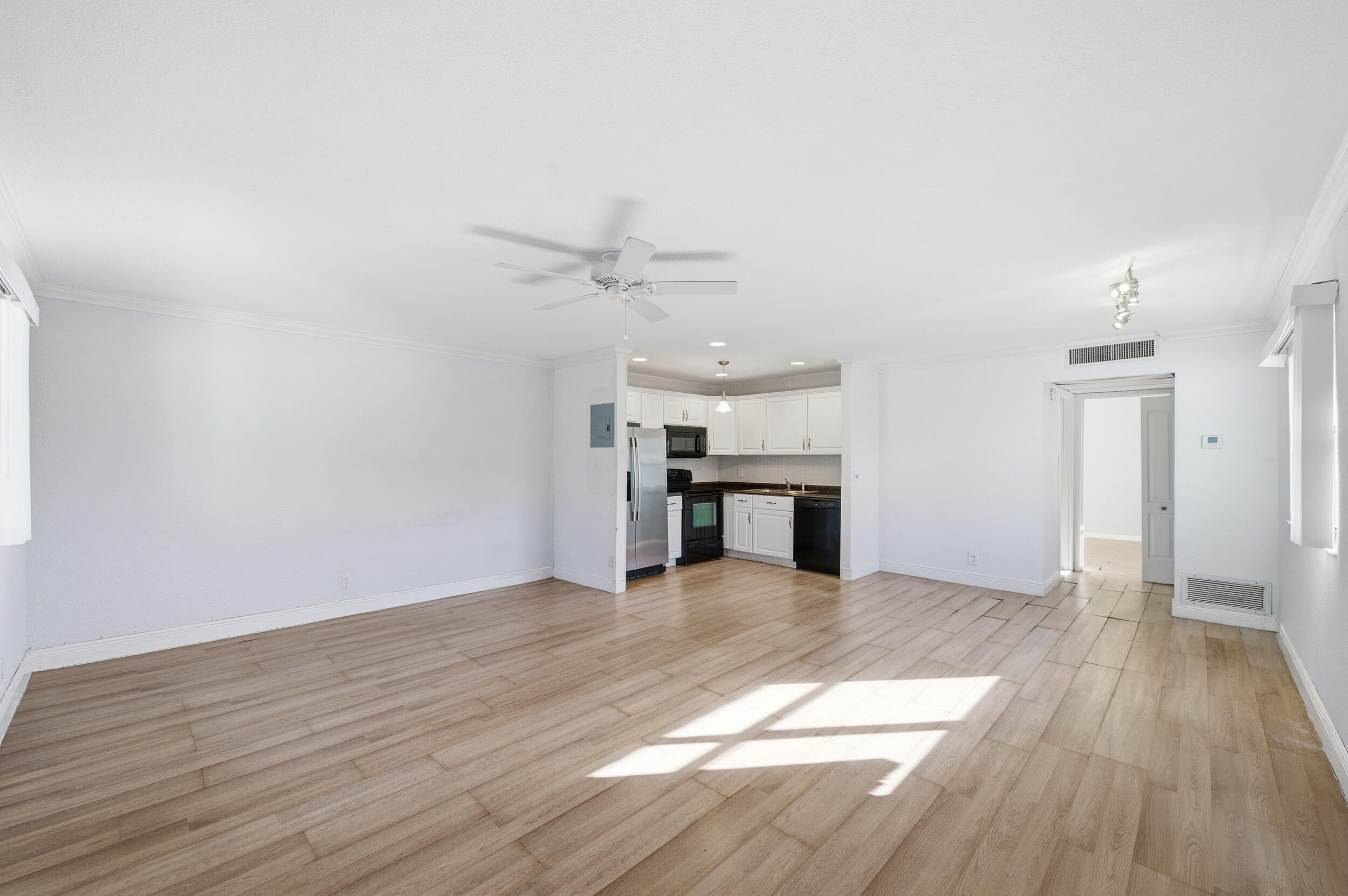 KINGS POINT MONACO CONDOS - Residential