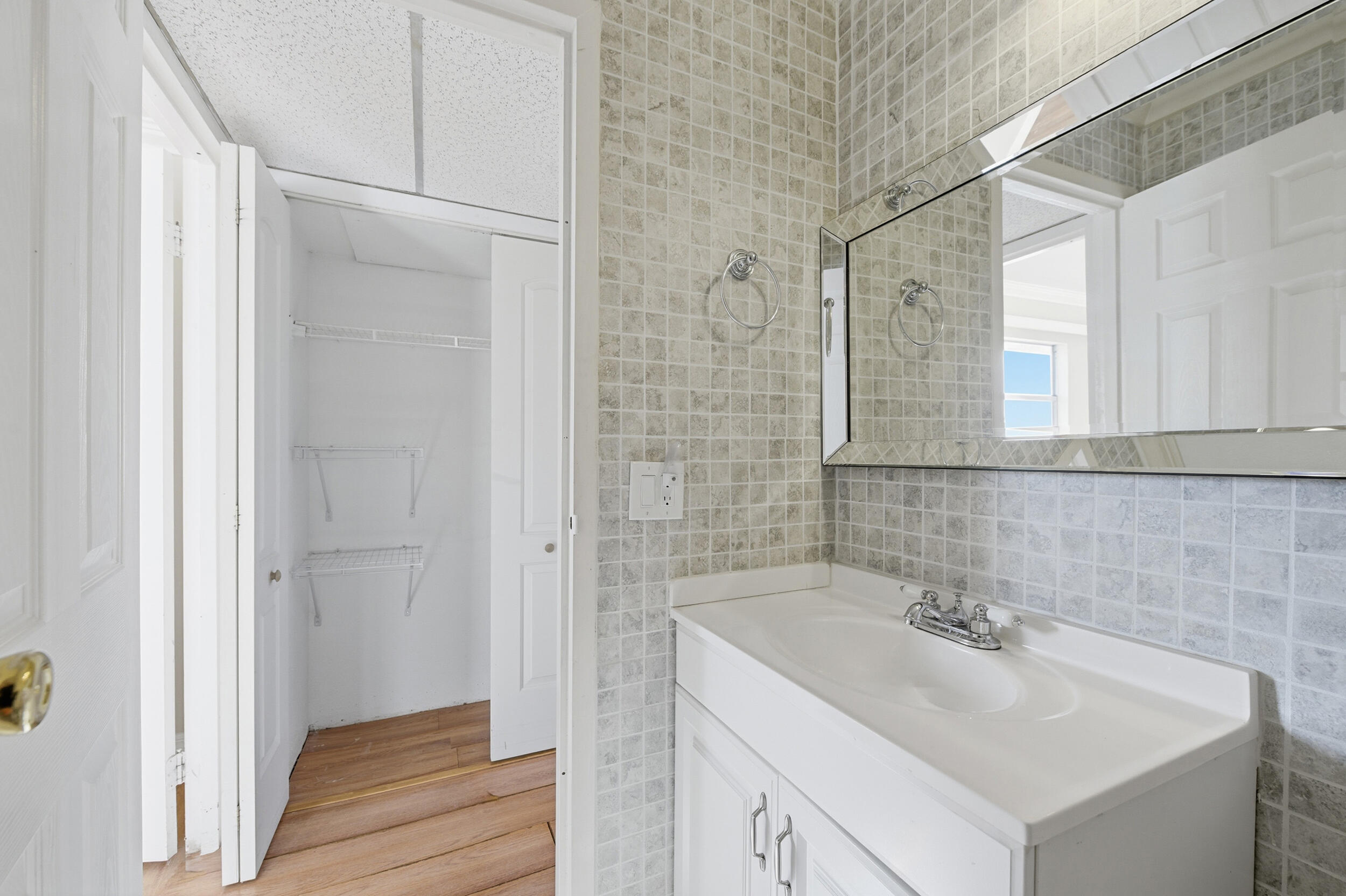KINGS POINT MONACO CONDOS - Residential