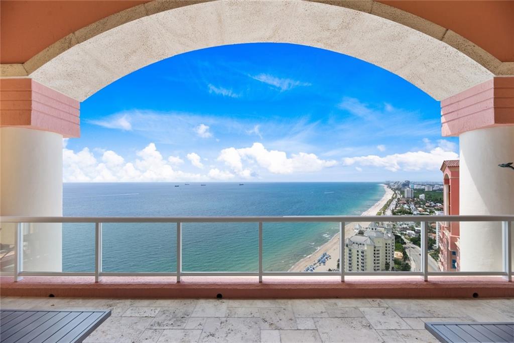THE PALMS - Residential