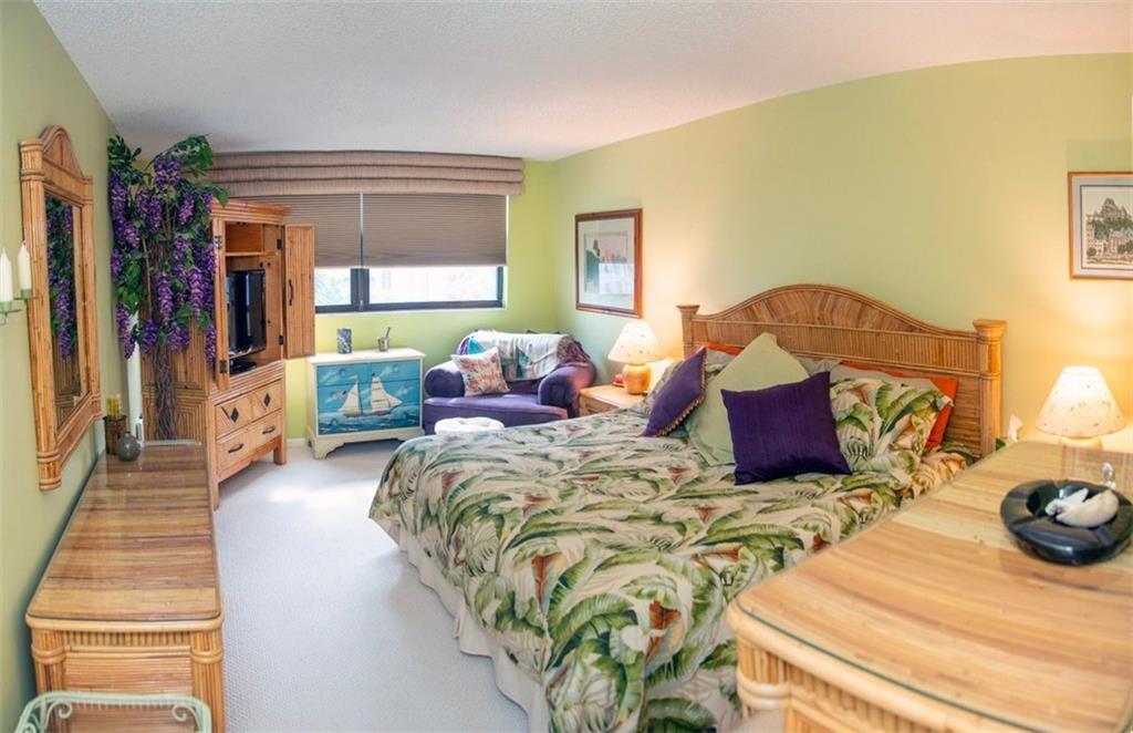 Voyager Condominium - Residential