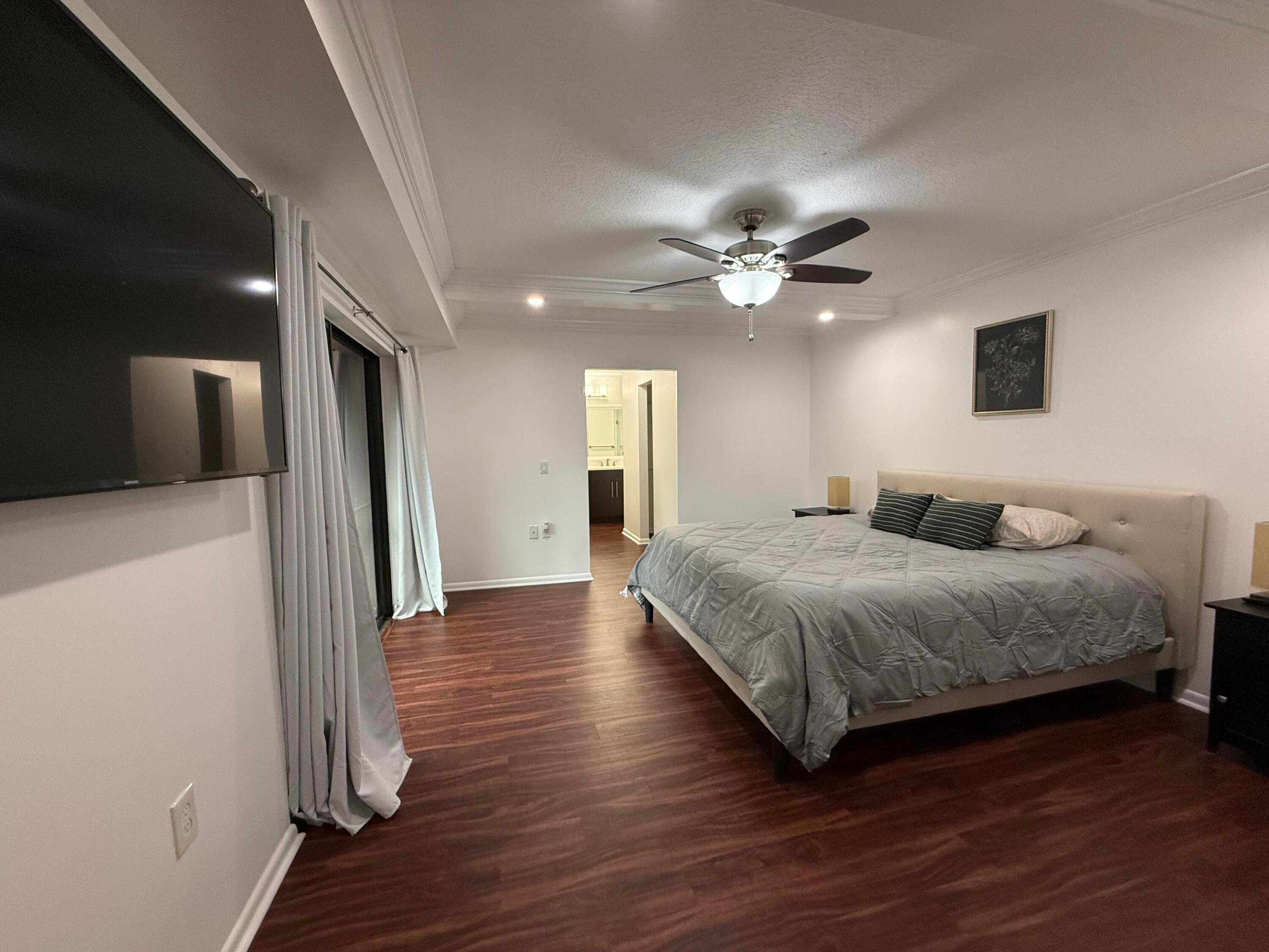 GARDEN LAKES - Residential Lease